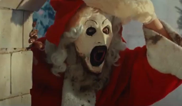 恐怖片《劊樂小丑3》描述一名小丑用殘忍手法屠殺一個家庭。（翻攝YT頻道「Bloody Disgusting Horror」）