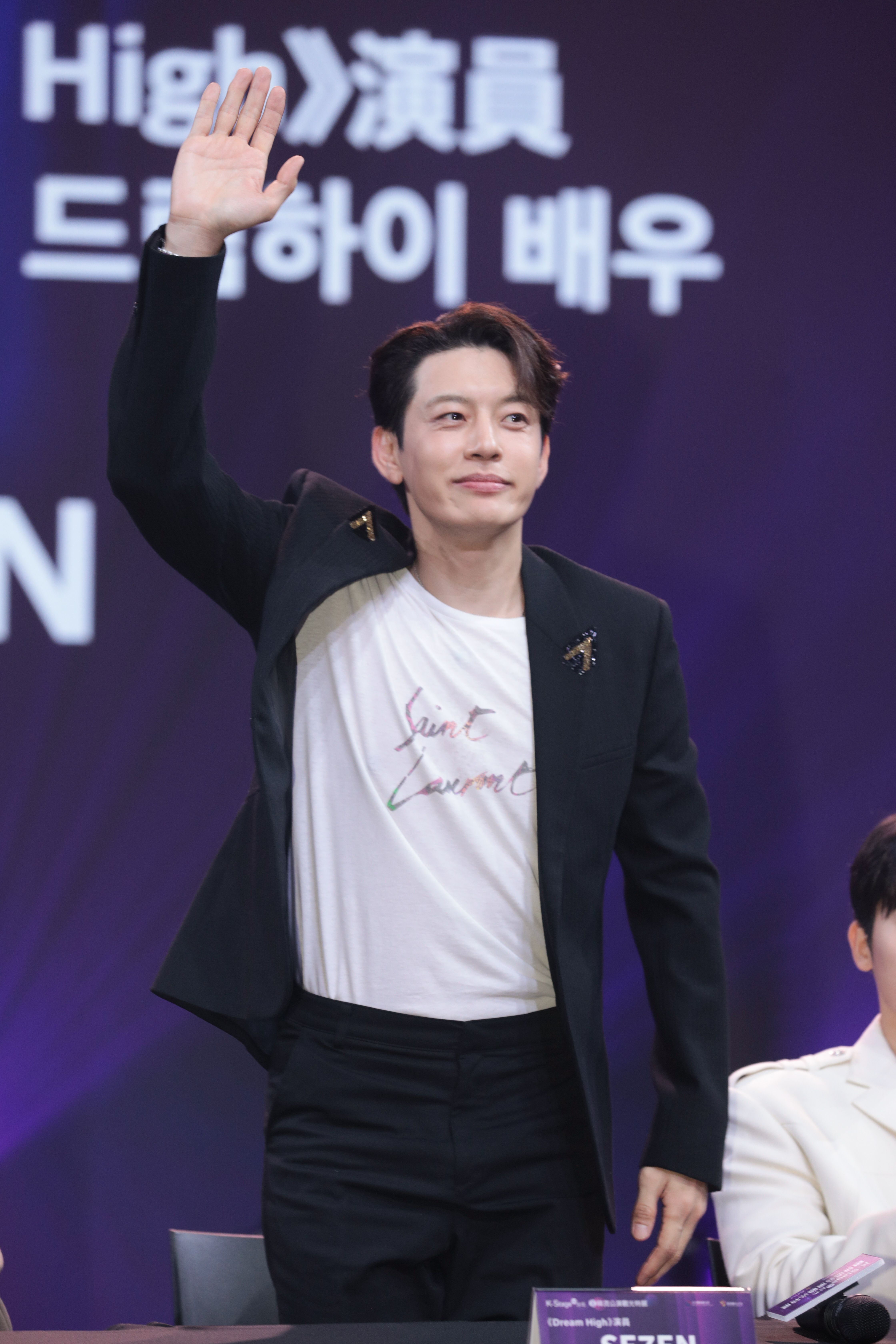 SE7EN愛上台灣火鍋，還會講「鴛鴦鍋」。