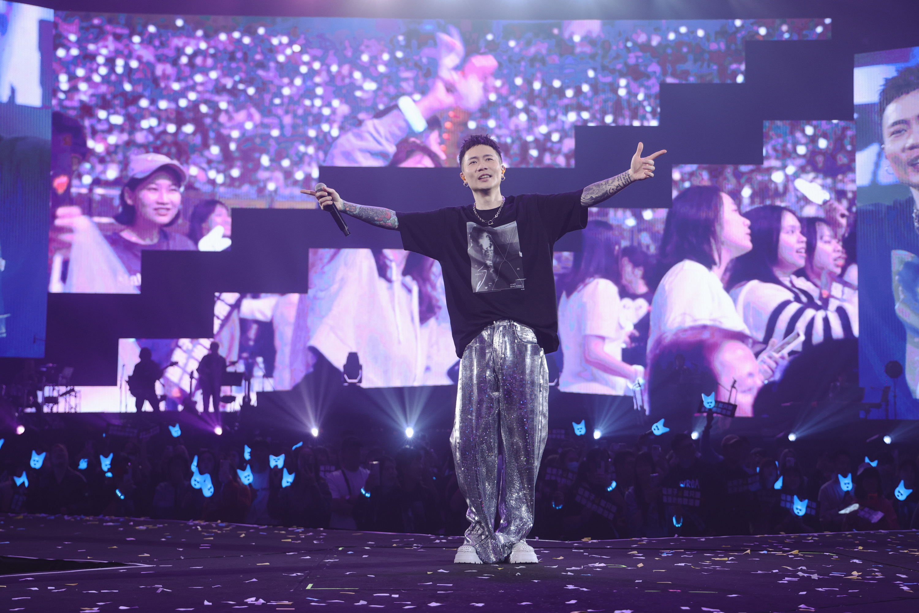 蕭秉治將帶著《活著 Alive》巡迴，從2025唱到2026，以音樂魅力席捲七座城市。（相信音樂提供）