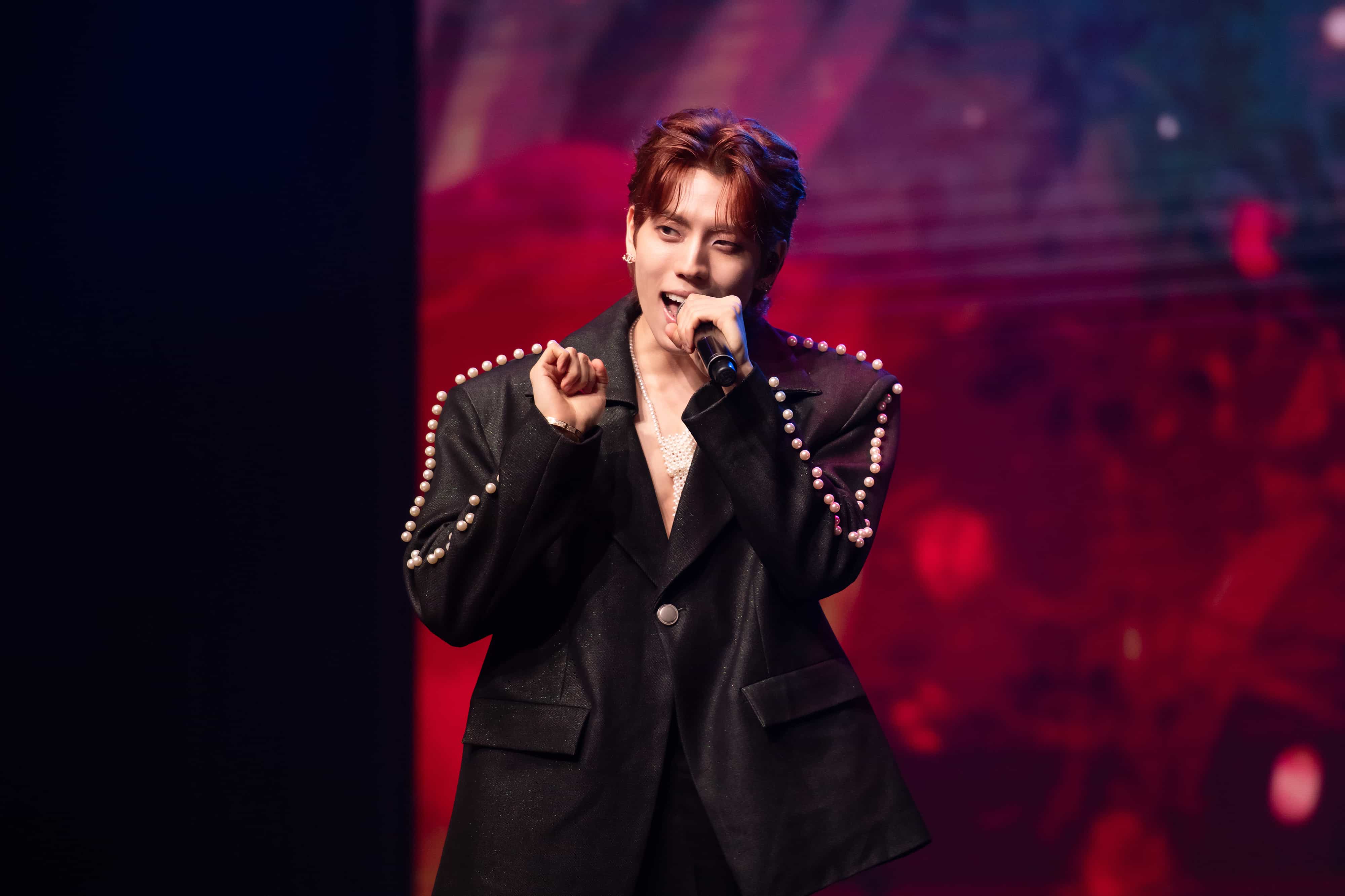 INFINITE張東雨首次個人專場，頻頻與粉絲互動，氣氛溫暖歡樂。（網銀國際影視提供）