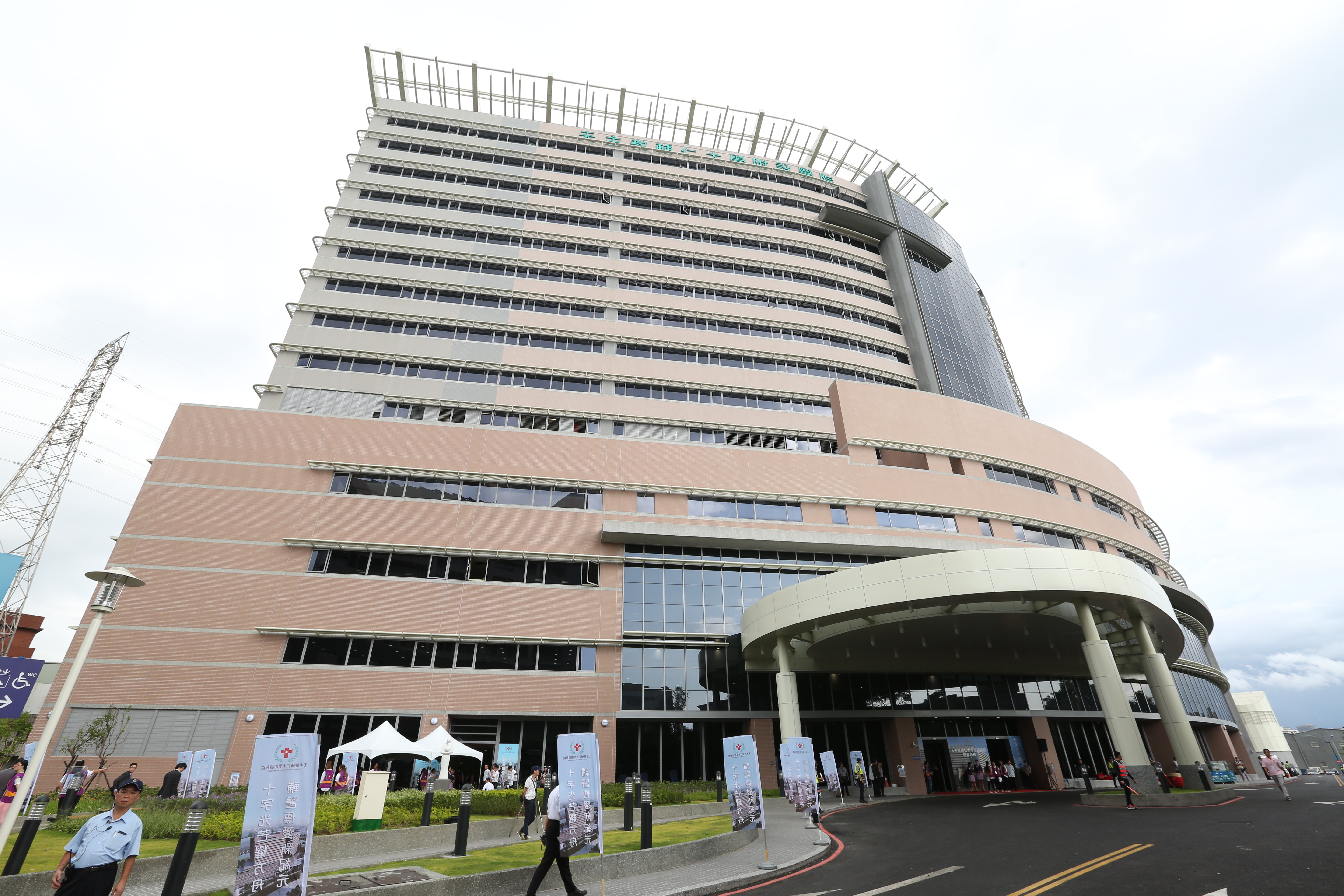 輔仁大學附設醫院今日下午傳出醫療暴力事件，泌尿科名醫江漢聲遭病人攻擊受傷。（本刊資料照）