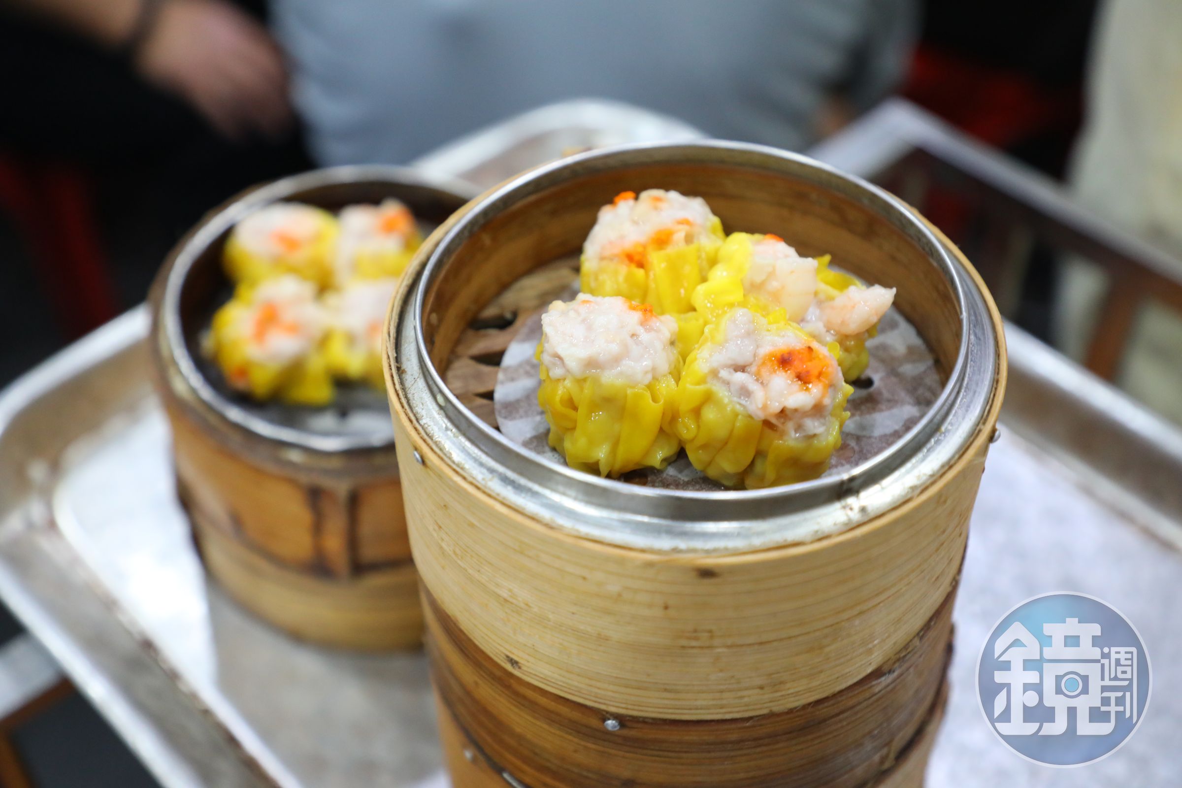 「香菰燒賣皇」熱騰騰上桌，入口鮮味十足。（港幣29元／份）