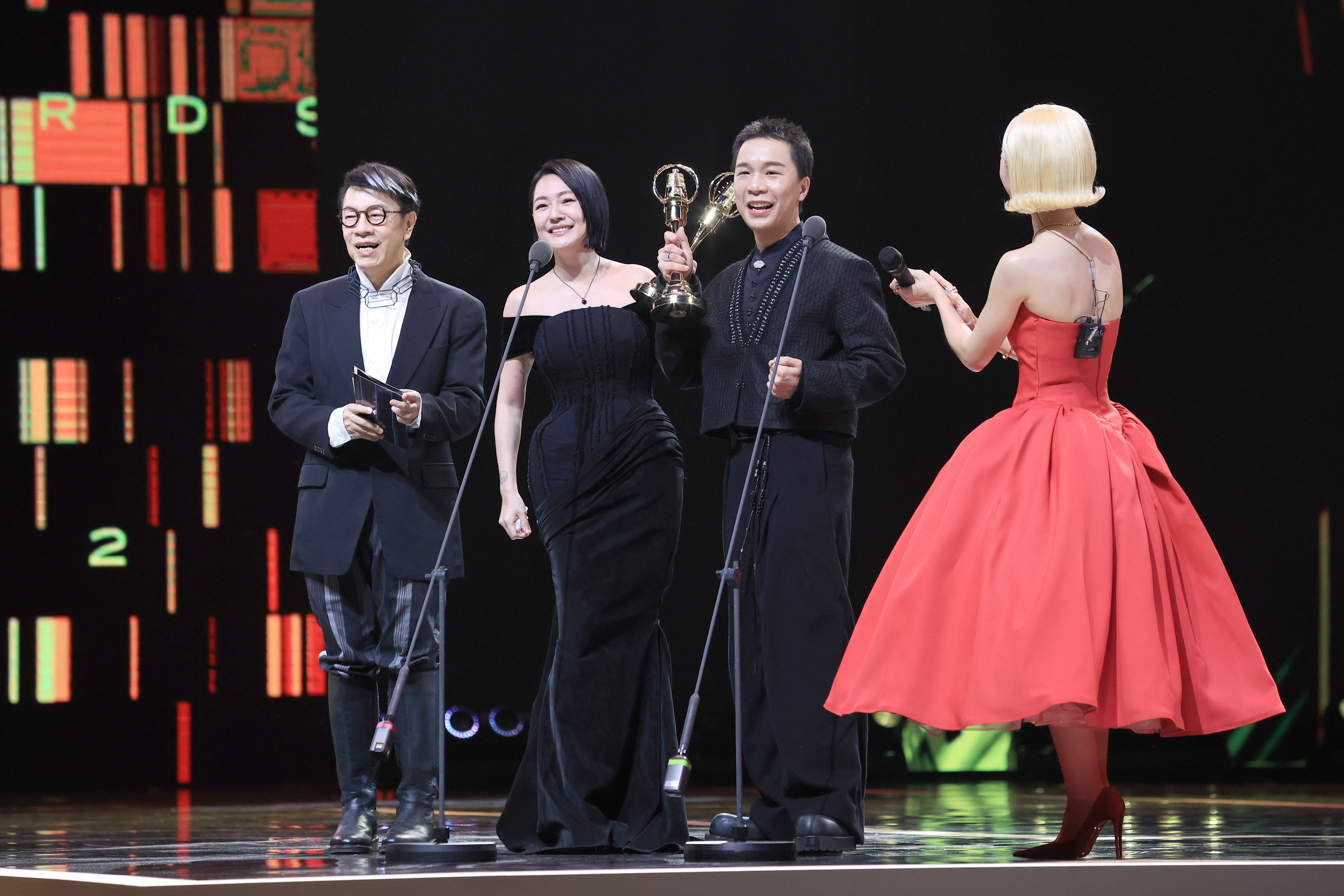 小S出場吸睛是節目類頒獎典禮的收視高點。（三立提供）