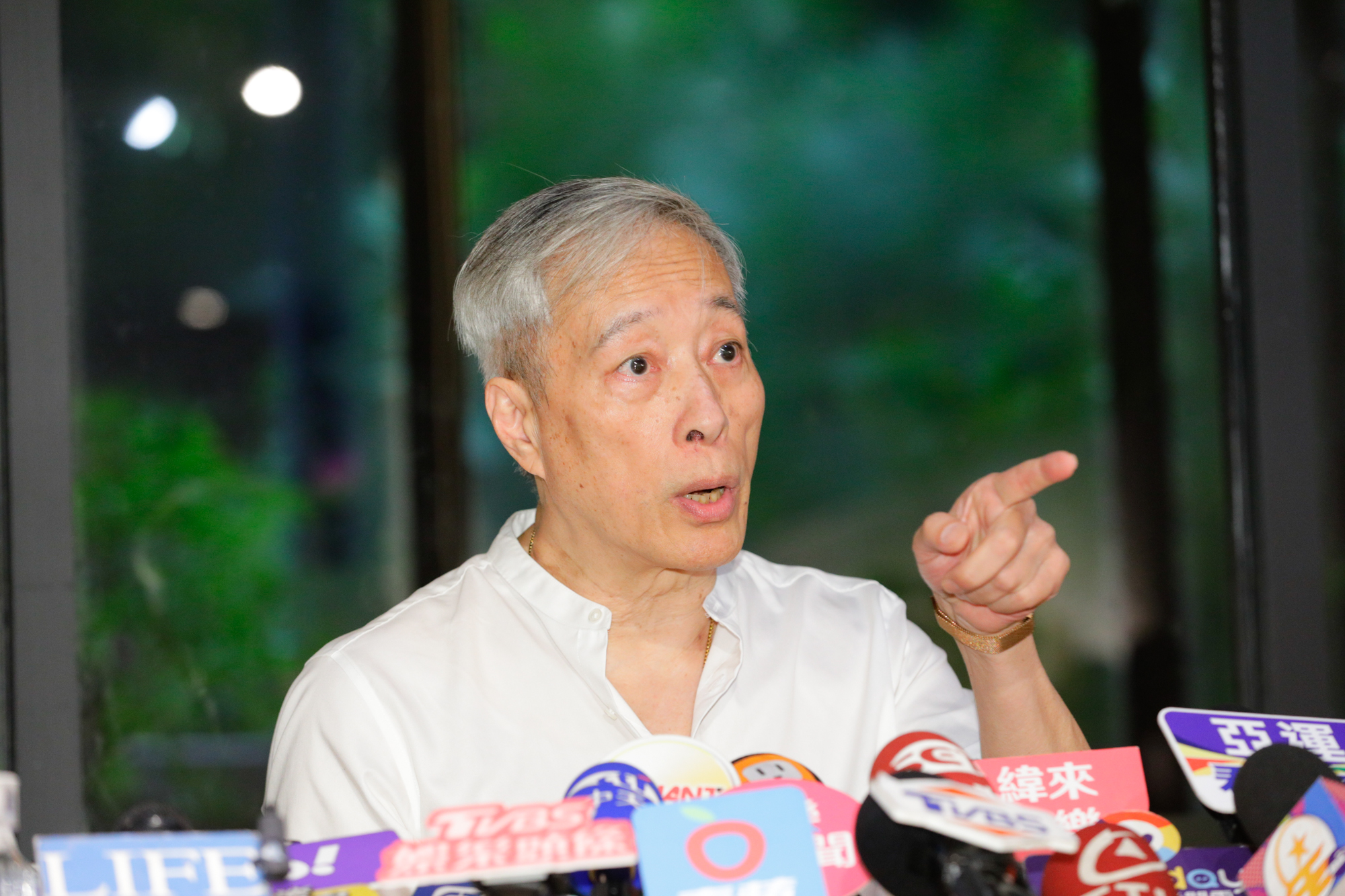 姜厚任澄清女友「頻繁改名」傳聞
爆童芯曾遭員工騙數千萬:她連詐欺能力都沒有