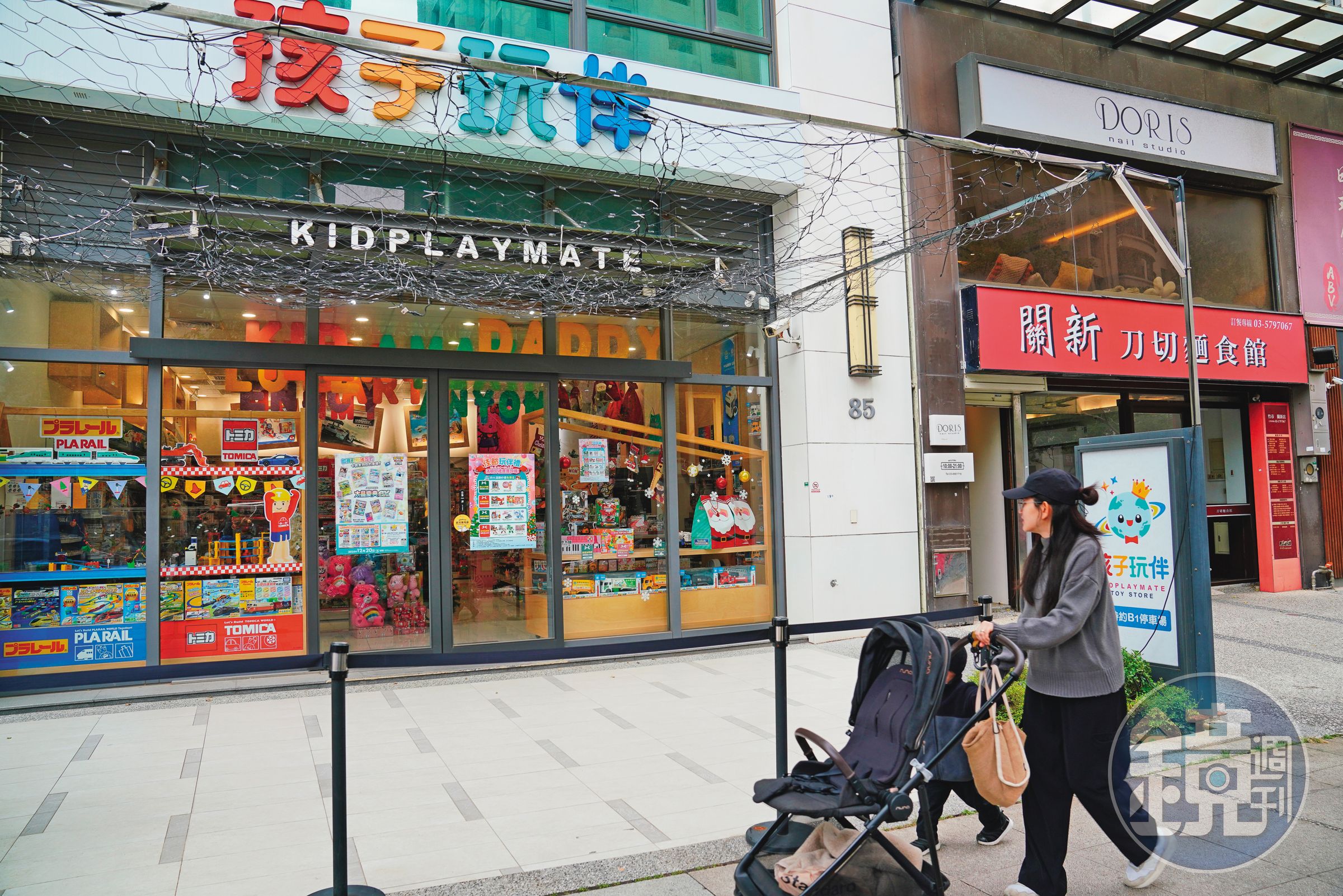 店外隨時可見親子客人前來。