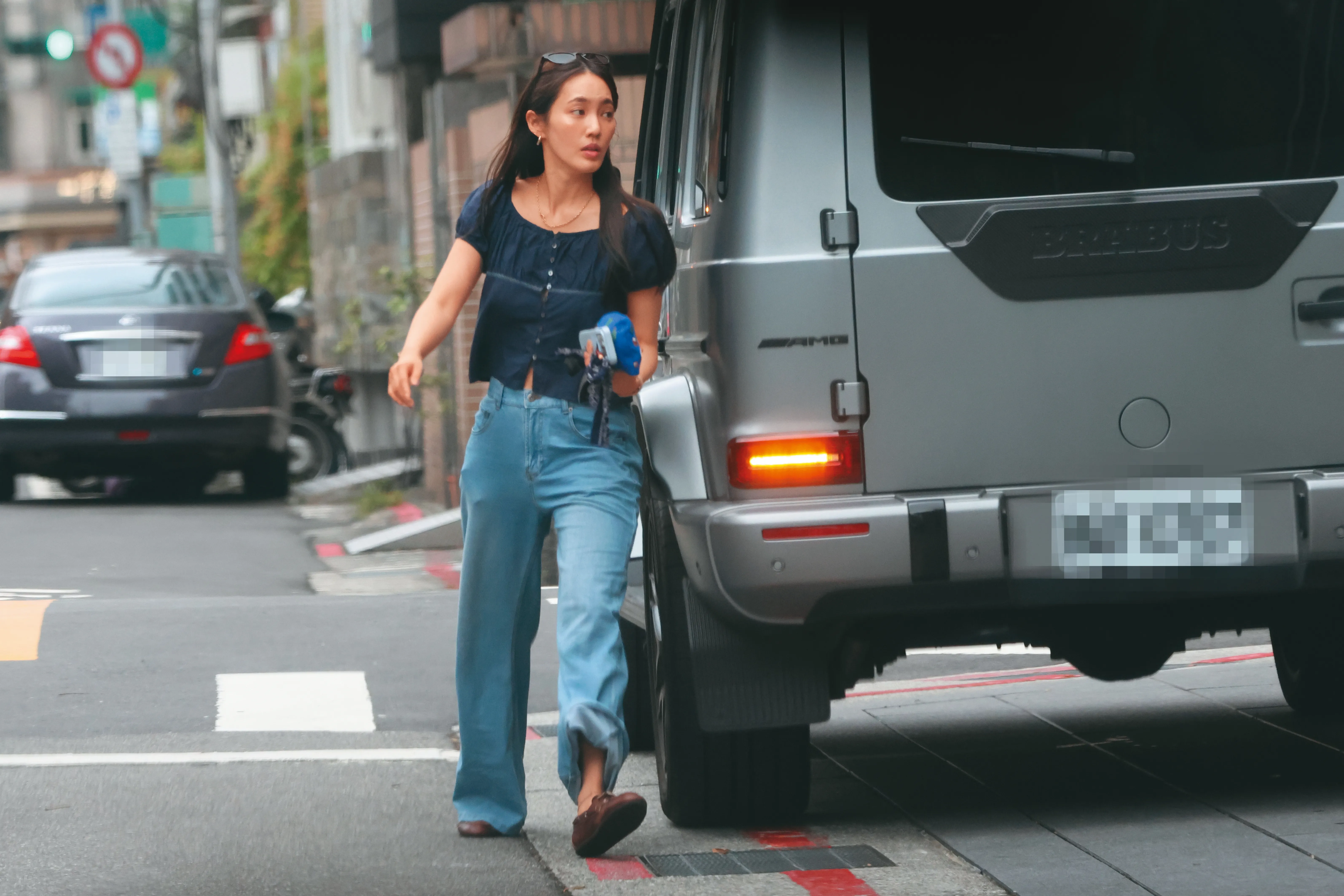 離婚同居享天倫／9年夫妻情藕斷絲連！王棠云攜兒女現身燒肉店　「神祕飯友」竟是余文樂