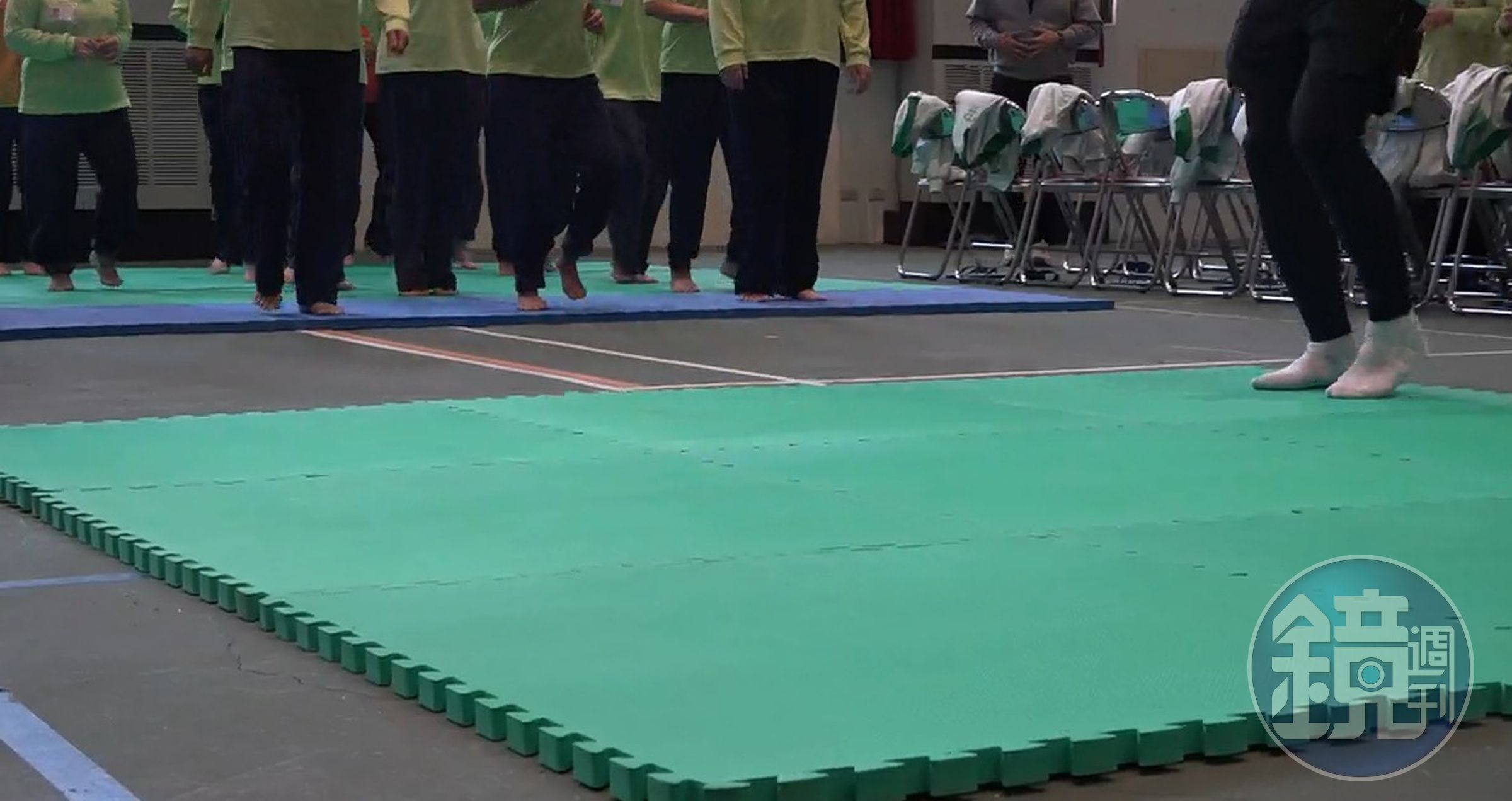 台中女子監獄收容人在訓練超慢跑。