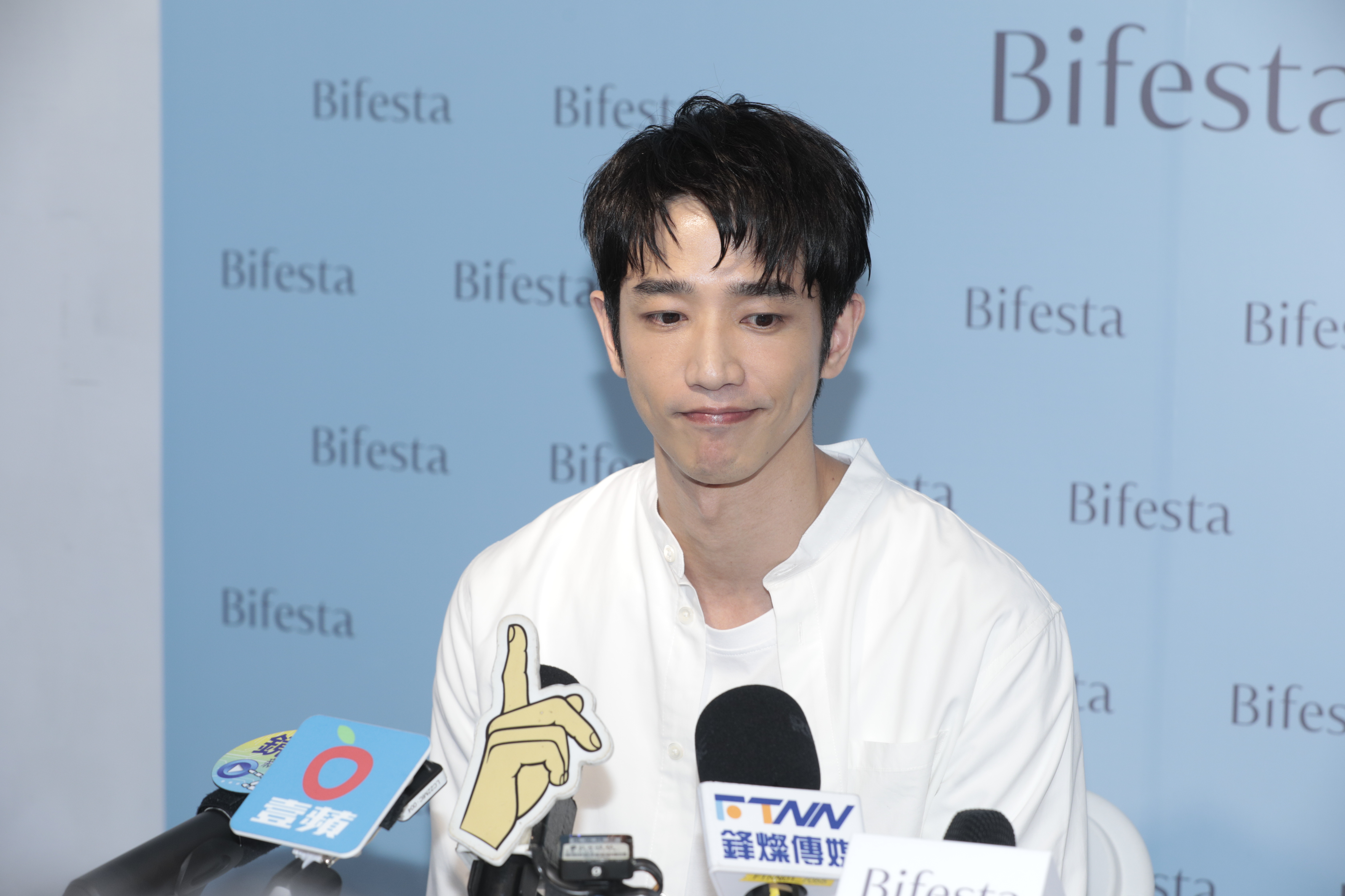 劉以豪被問到孟耿如離婚一事坦言不知該說啥。