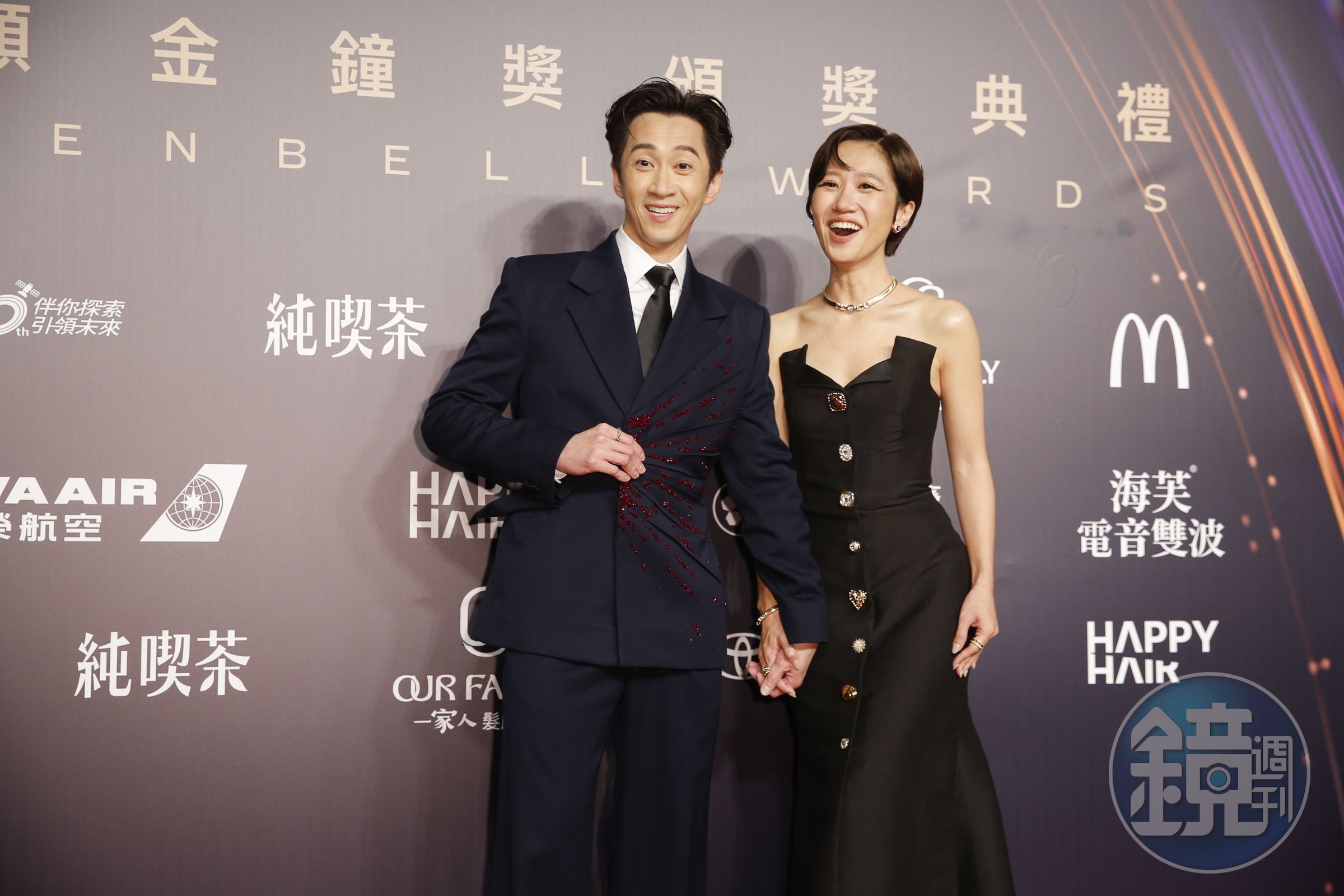 金鐘61主持人陳漢典與老婆Lulu一起走紅毯。