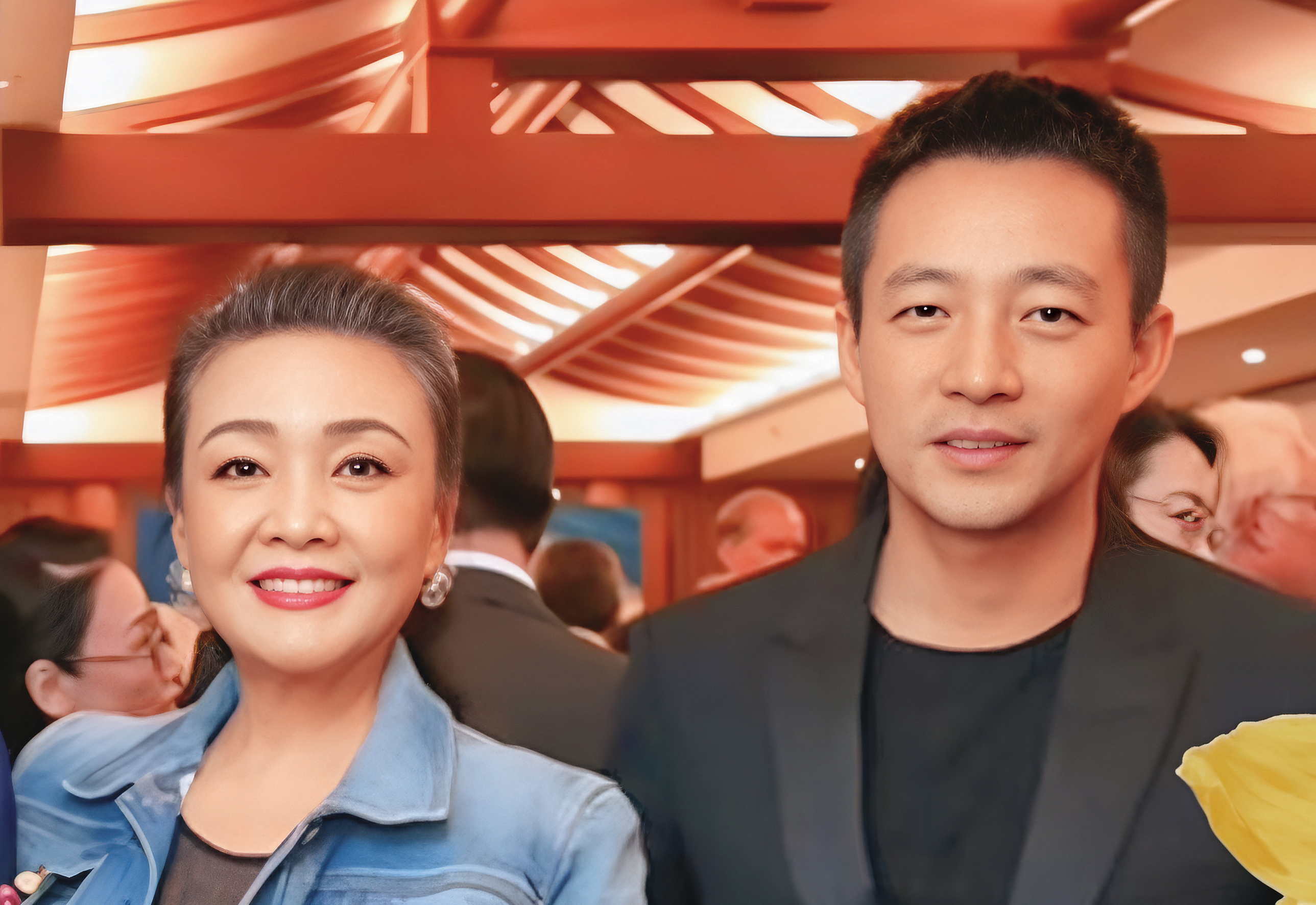 大S過世之際，張蘭（左）、汪小菲（右）母子因立場挑起兩岸網友對立開嗆。（翻攝自張蘭微博）