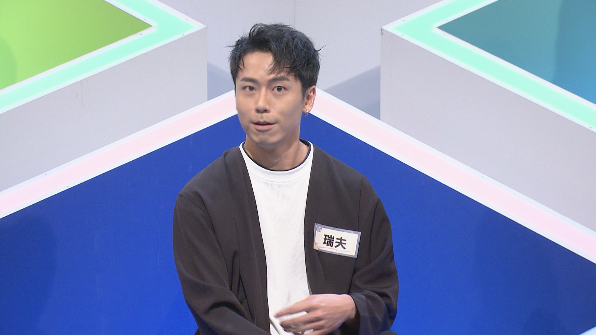 張瑞夫錄影分享隔代教養經驗。（公視提供）