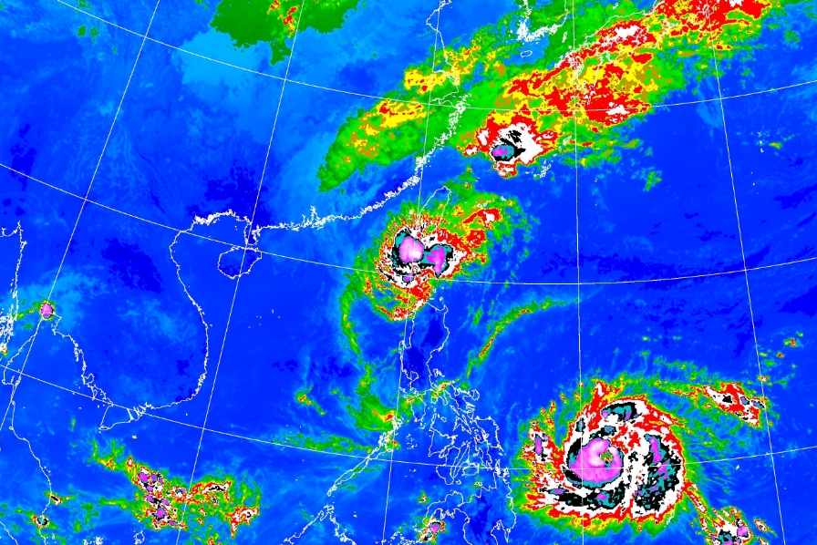 天兔強度已減弱為輕度颱風，其移動速度也持續減緩。（中央氣象署提供）
