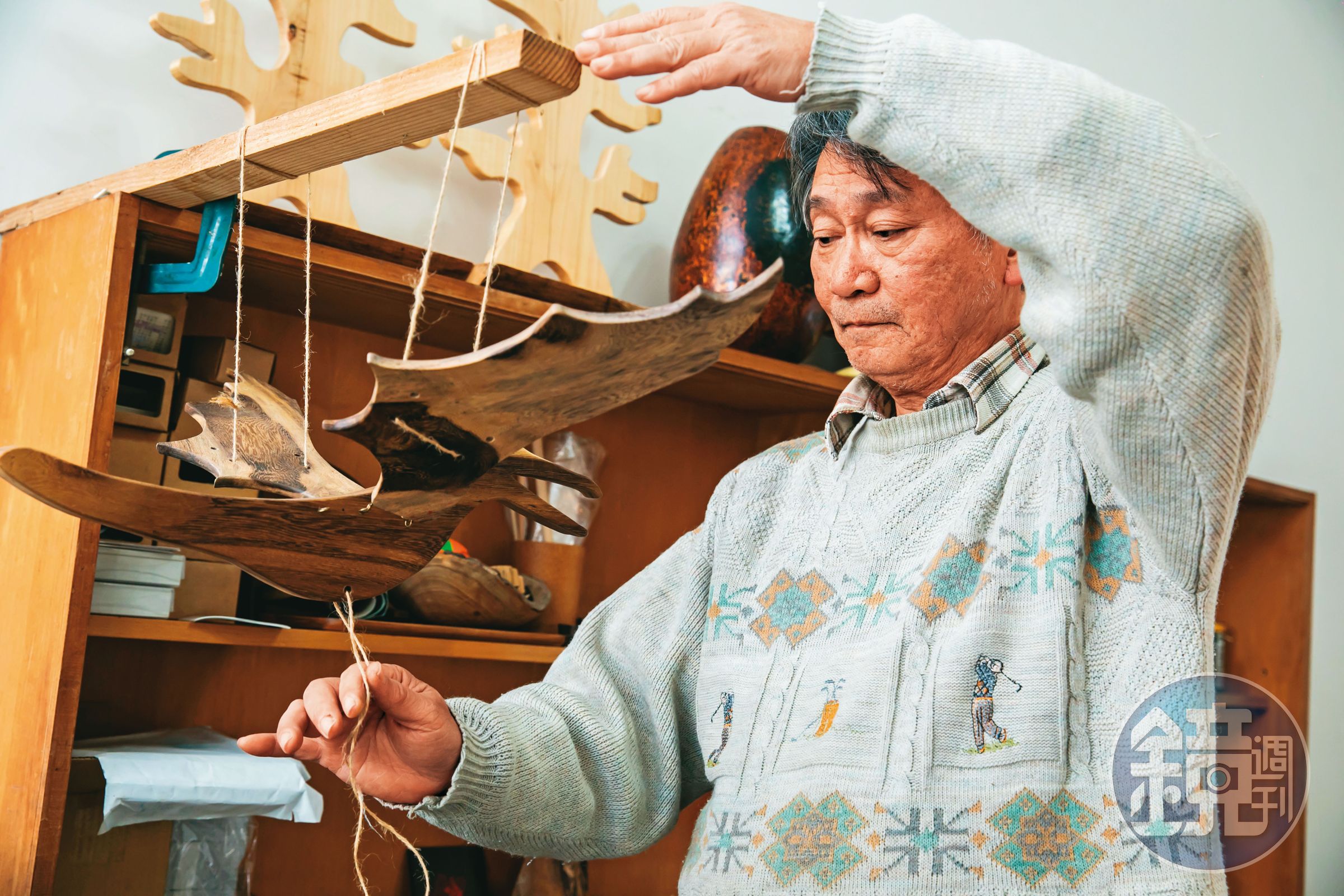 陳誌誠平常都在研發設計,能揮動翅膀的翼龍是他下一個想推出的商品。