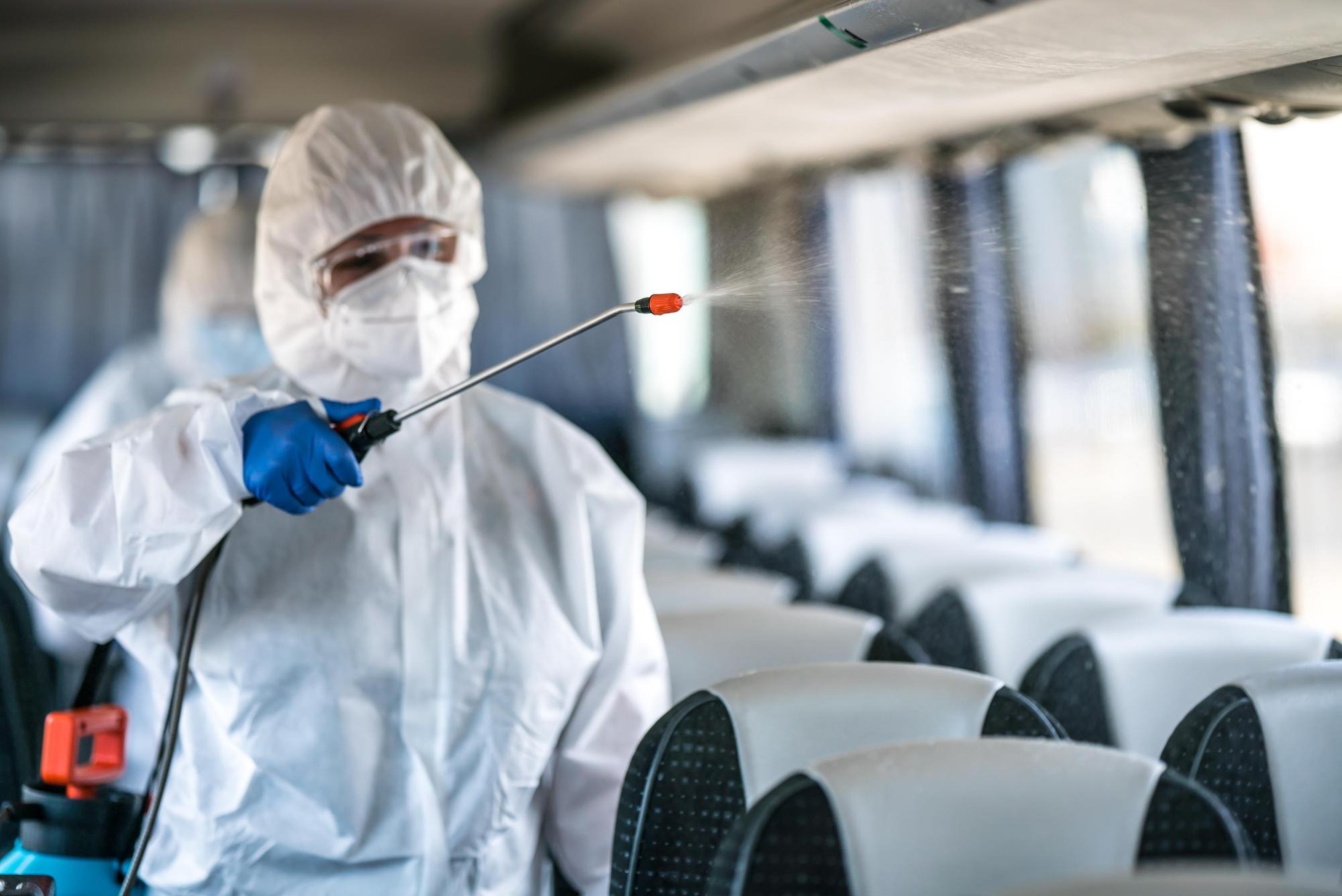 根據世界衛生組織資料顯示,其致死率介於40%至75%之間,且目前全球尚無核准的治療藥物或疫苗。示意圖(東方IC)