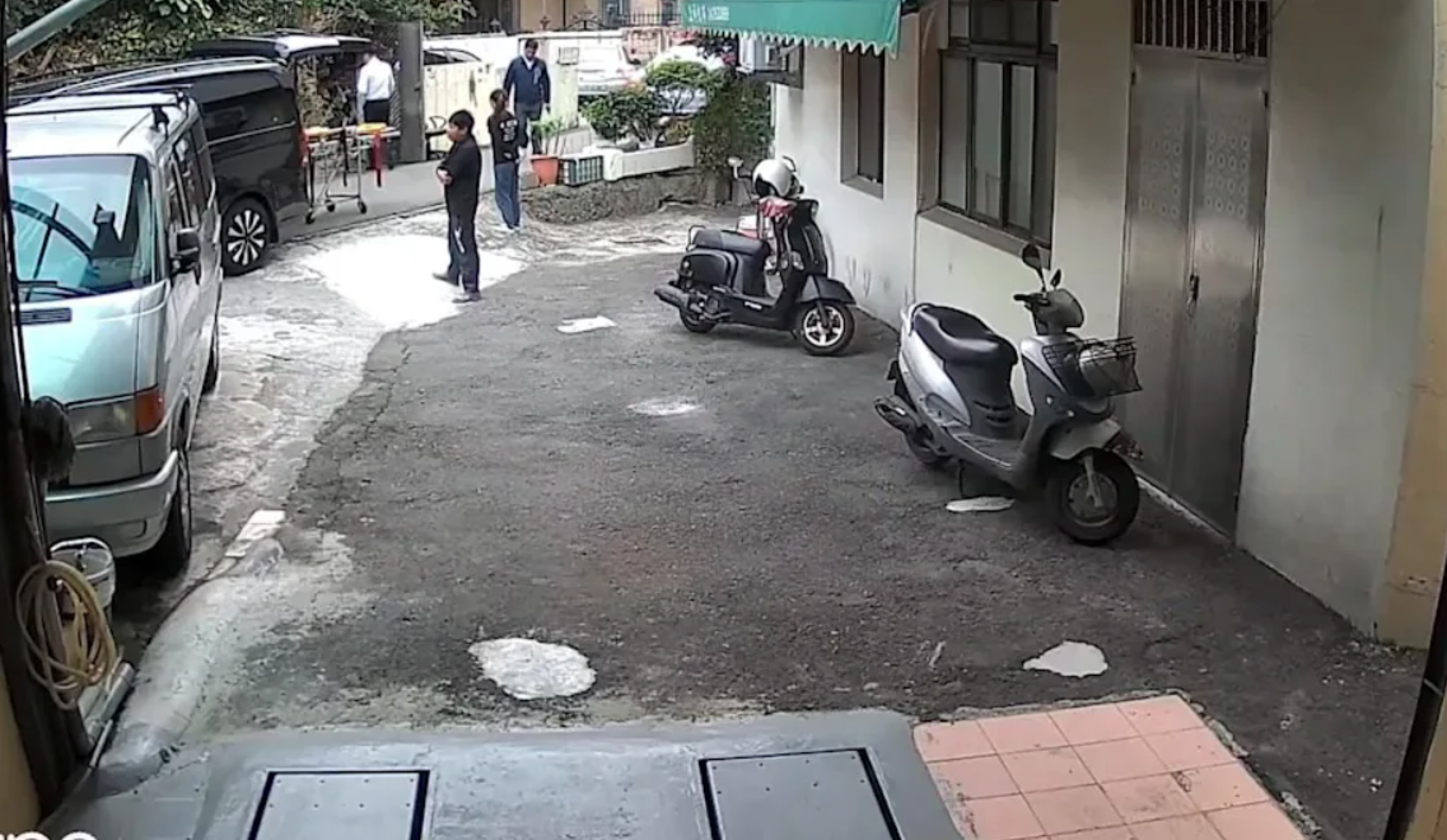 台中市北屯區一名82歲獨居婦人被發現在家陳屍多時,已成白骨。(翻攝畫面)