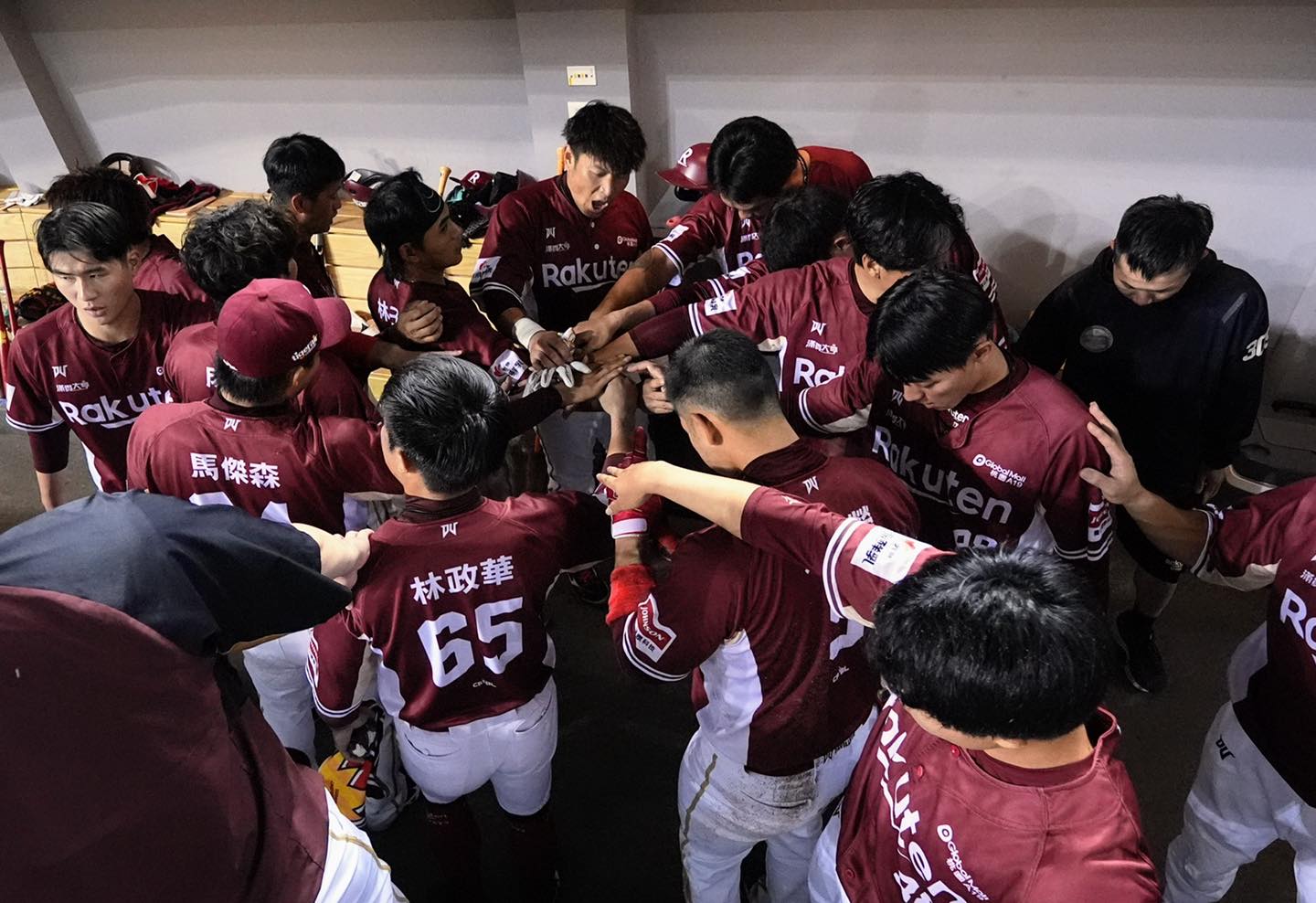 樂天桃猿奪下今年中職總冠軍。（翻攝Rakuten Monkeys 臉書）