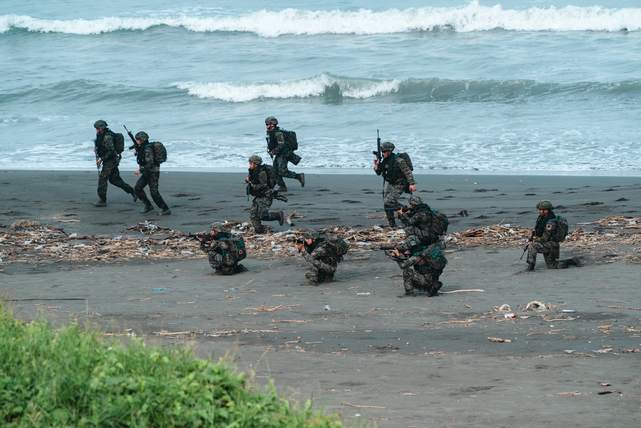 立法院預算中心揭露，近4內有1.2萬士兵提前退役，比例高達24.47%。（翻攝臉書「國防部發言人」）