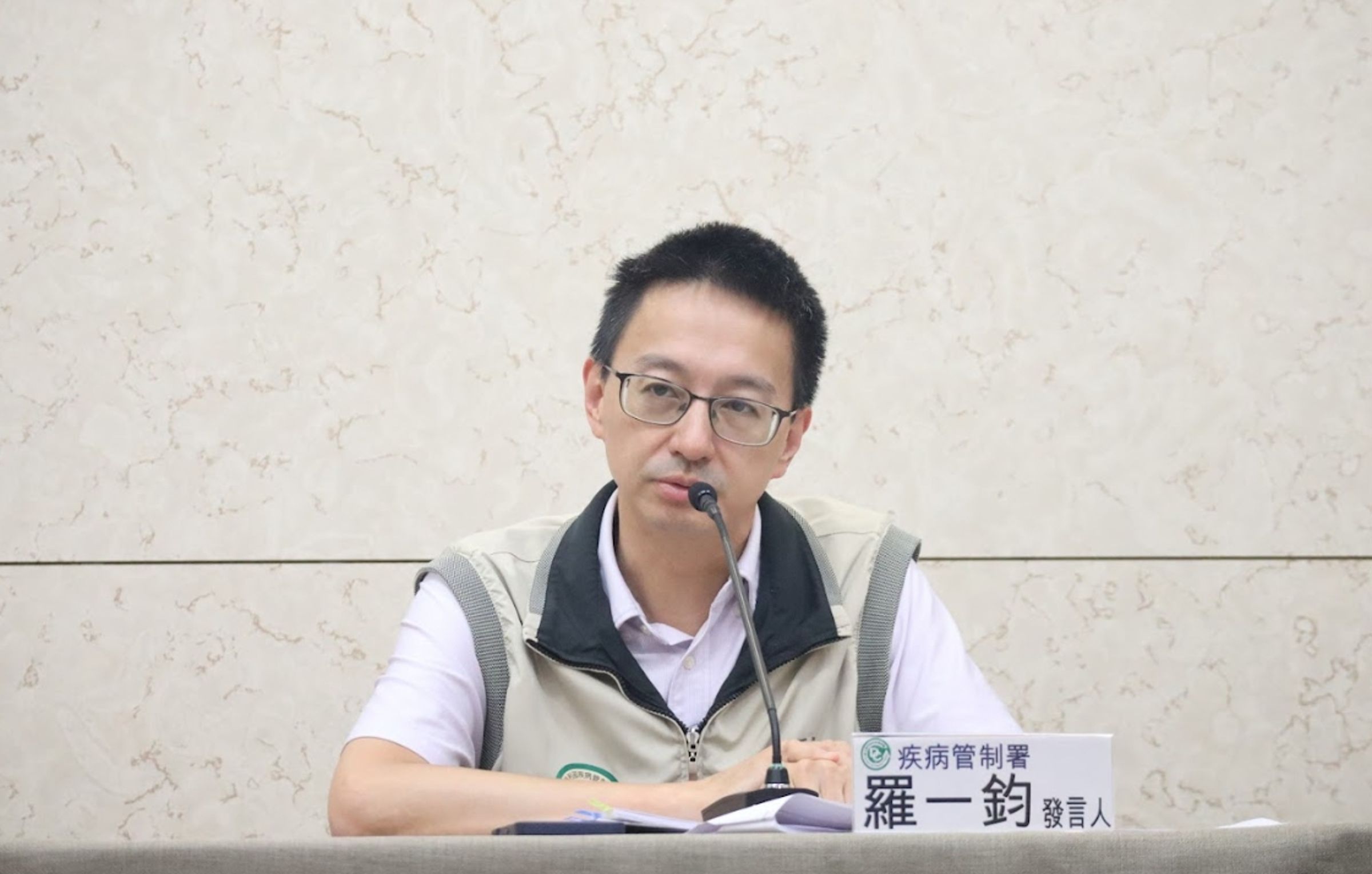 疾管署表示,屈公病增1例境外移入,中部40多歲女返台確診。(疾管署提供)