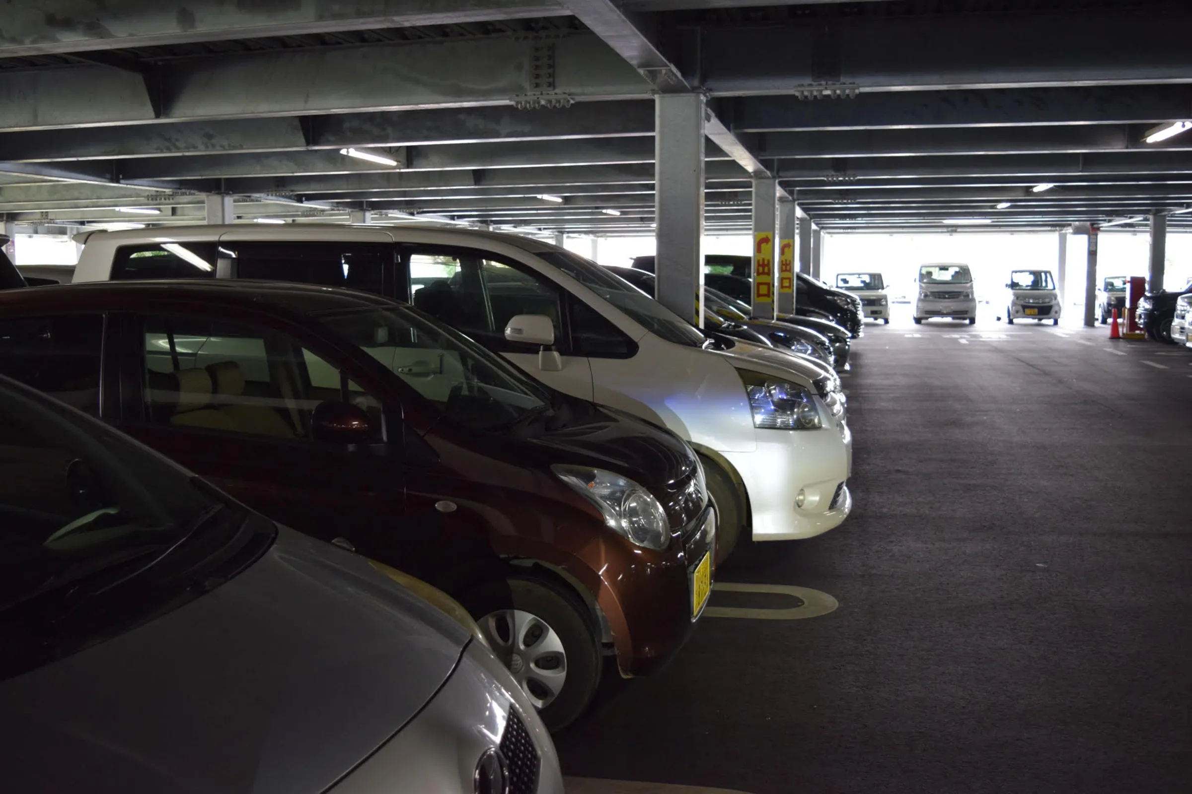 網友分享一款線上停車位搜尋工具，可快速根據定位提供最近的停車位資訊。（示意圖，photoAC）