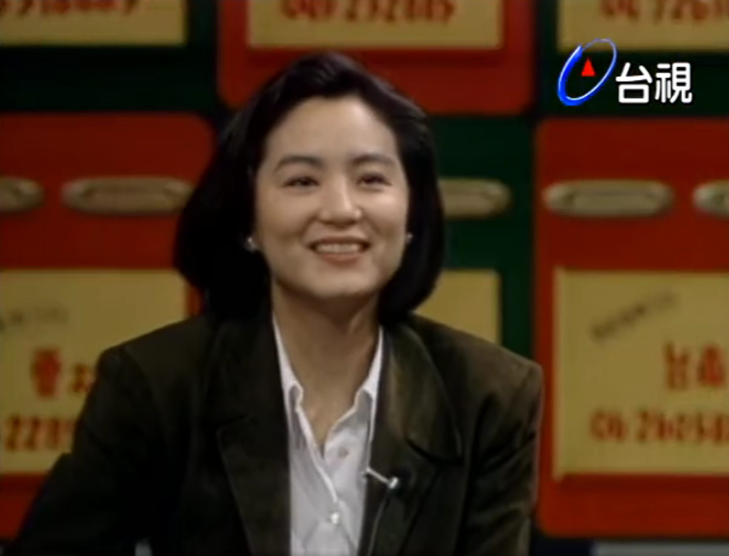 林青霞非常美麗,32年前與現在看起來沒什麼差別。(翻攝《台視》畫面)