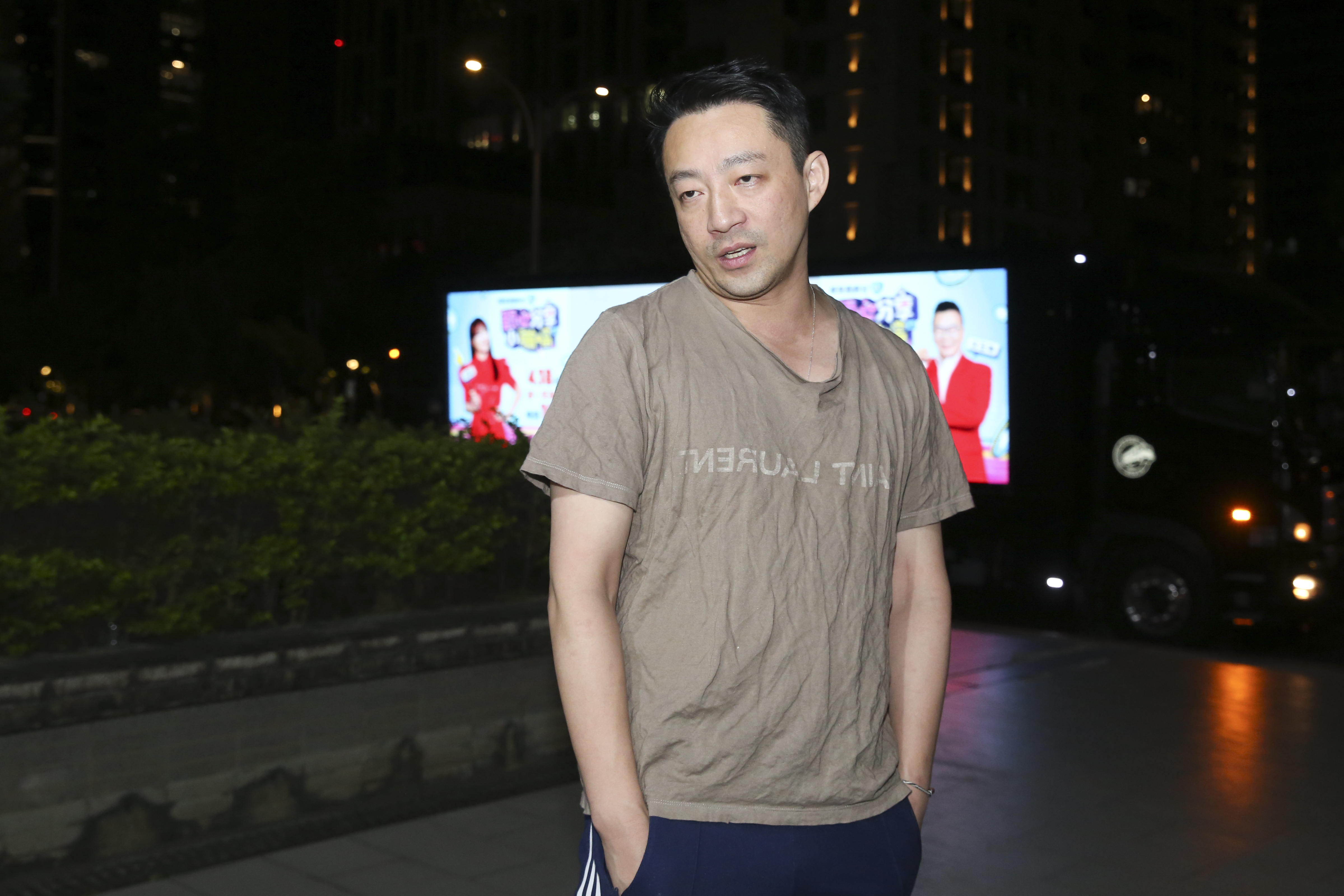 汪小菲案報到一半突然離去，奇行令在場人士傻眼。