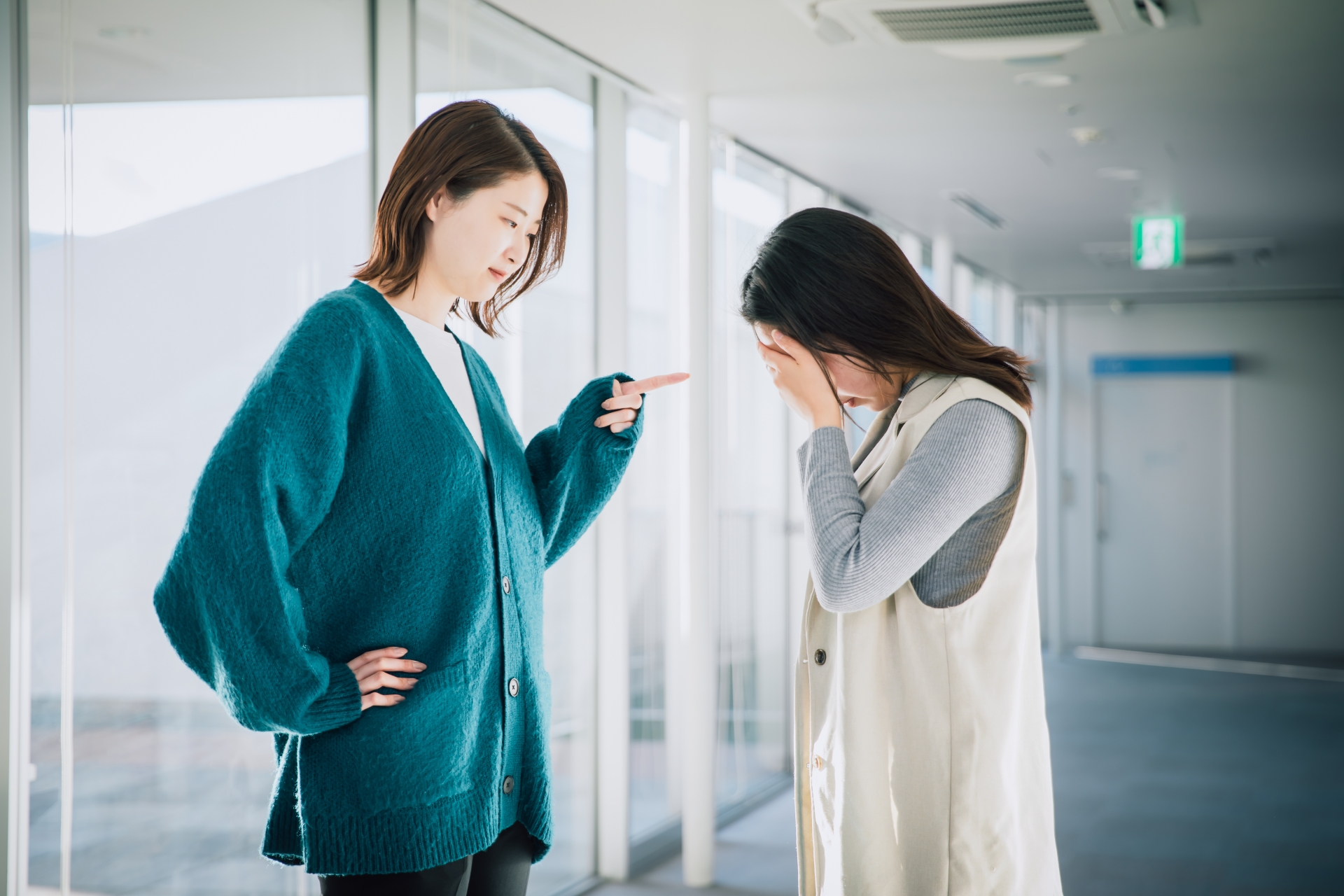 一名人妻抓包丈夫偷吃女同事，與小三對質時，意外討論起丈夫的性能力。（示意圖，photoAC）