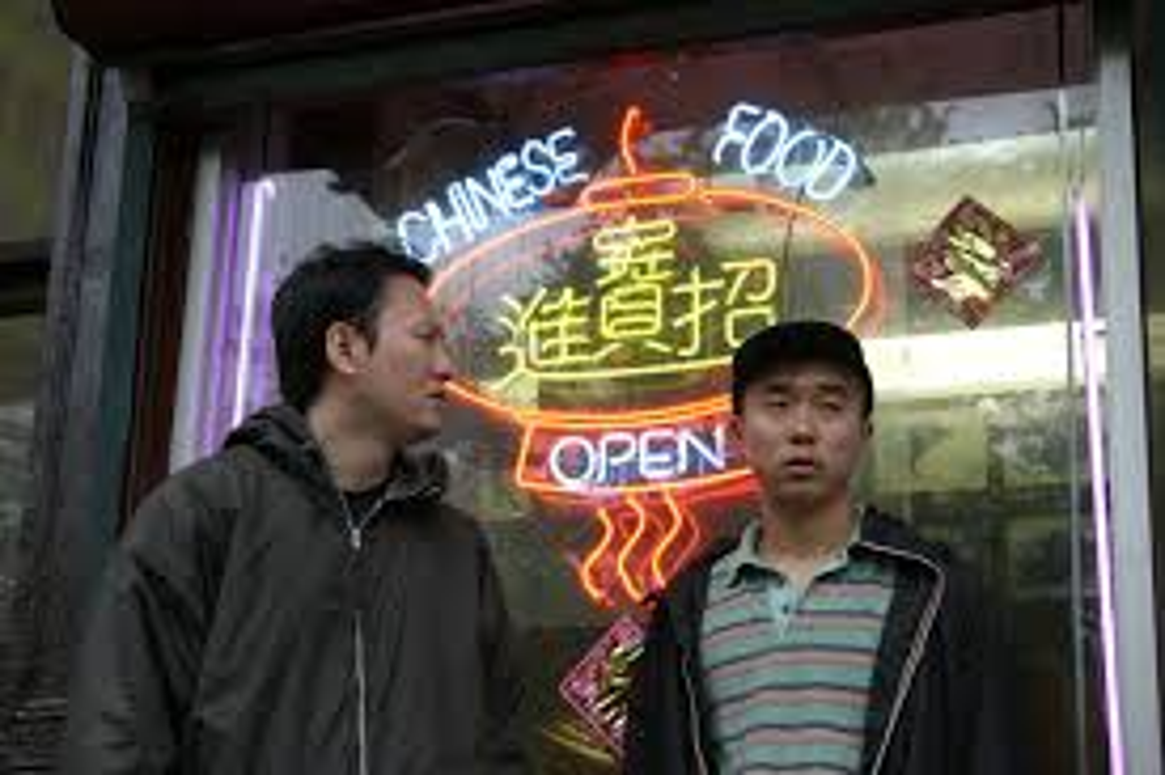 《外賣》描述中國非法移民在紐約中餐廳當外送員的故事。(翻攝自en.aiff.gr)