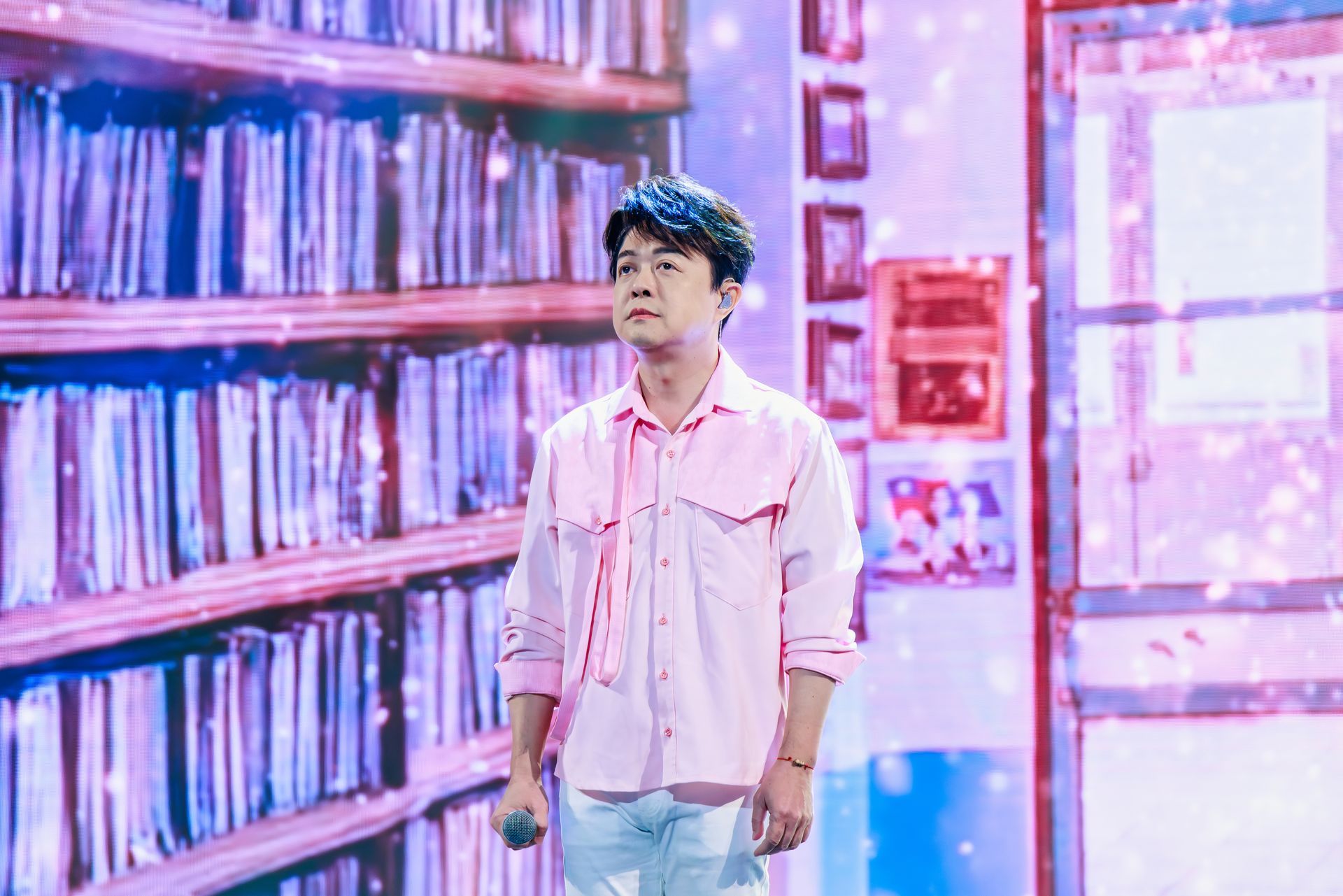 翁立友上《唱歌給你聽》為新歌做宣傳。（中視提供）