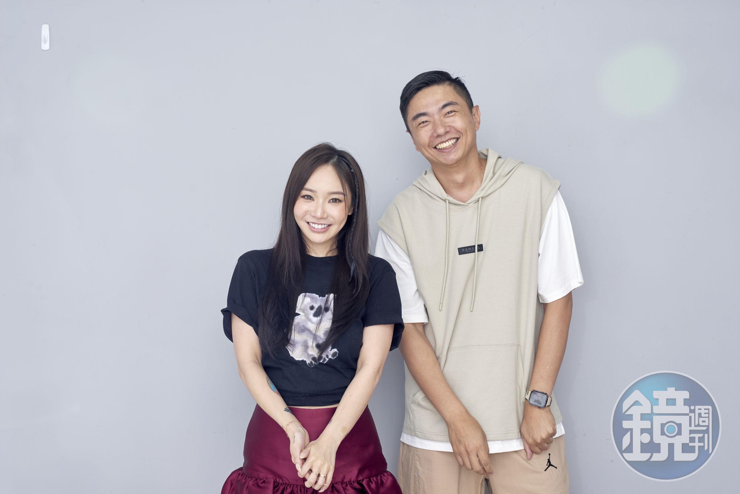 Kimberley陳芳語來熊爸教室分享擁11隻貓、4狗及2隻豬的寵物家庭趣事,鐵粉熊爸秒反應「歡迎女神大駕光臨。」