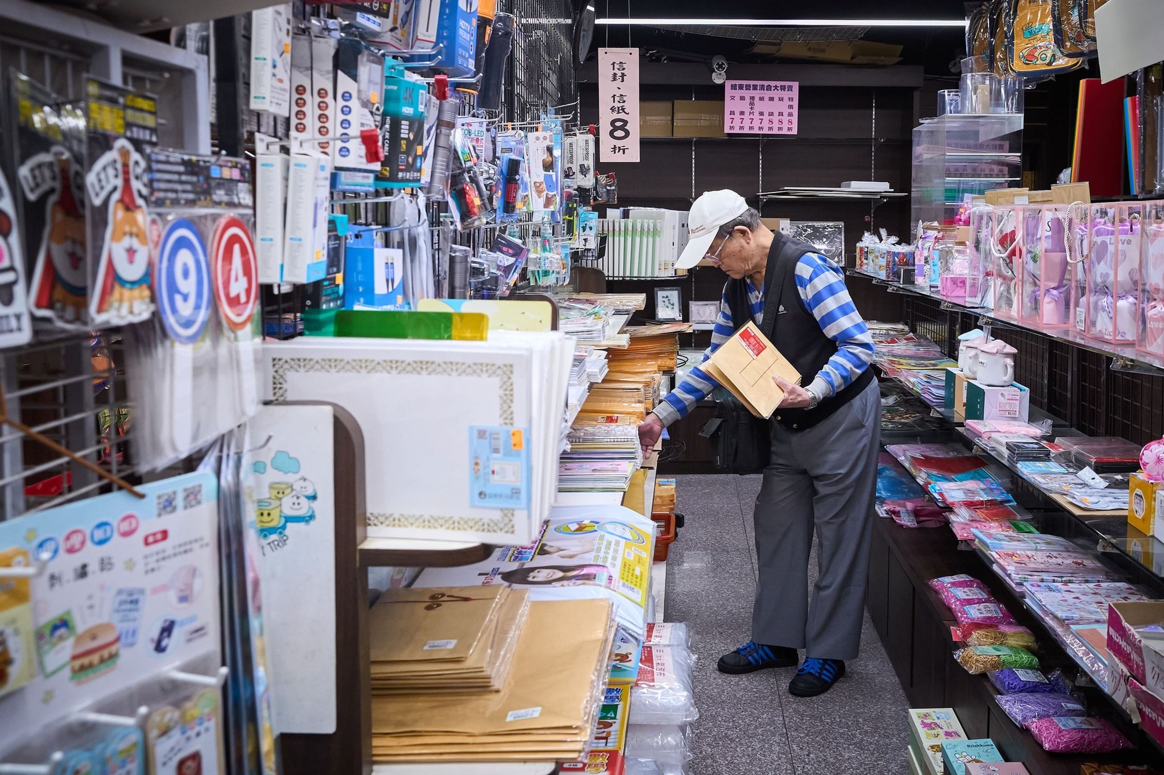 陪伴幾代政大人的今日書局將在今天正式熄燈。（翻攝自政治大學粉絲專頁）