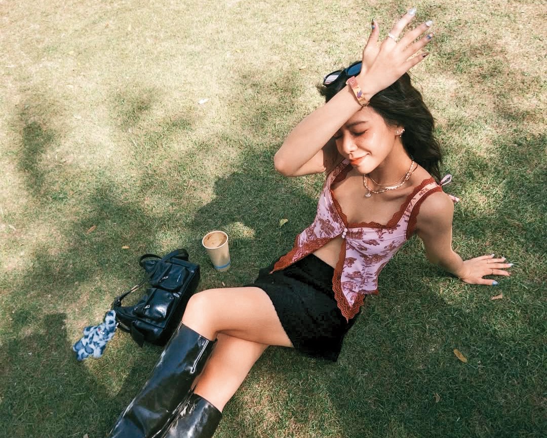 宋芸樺自備「大冰奶」朝聖音樂節，有辣有推。（翻攝自宋芸樺IG）