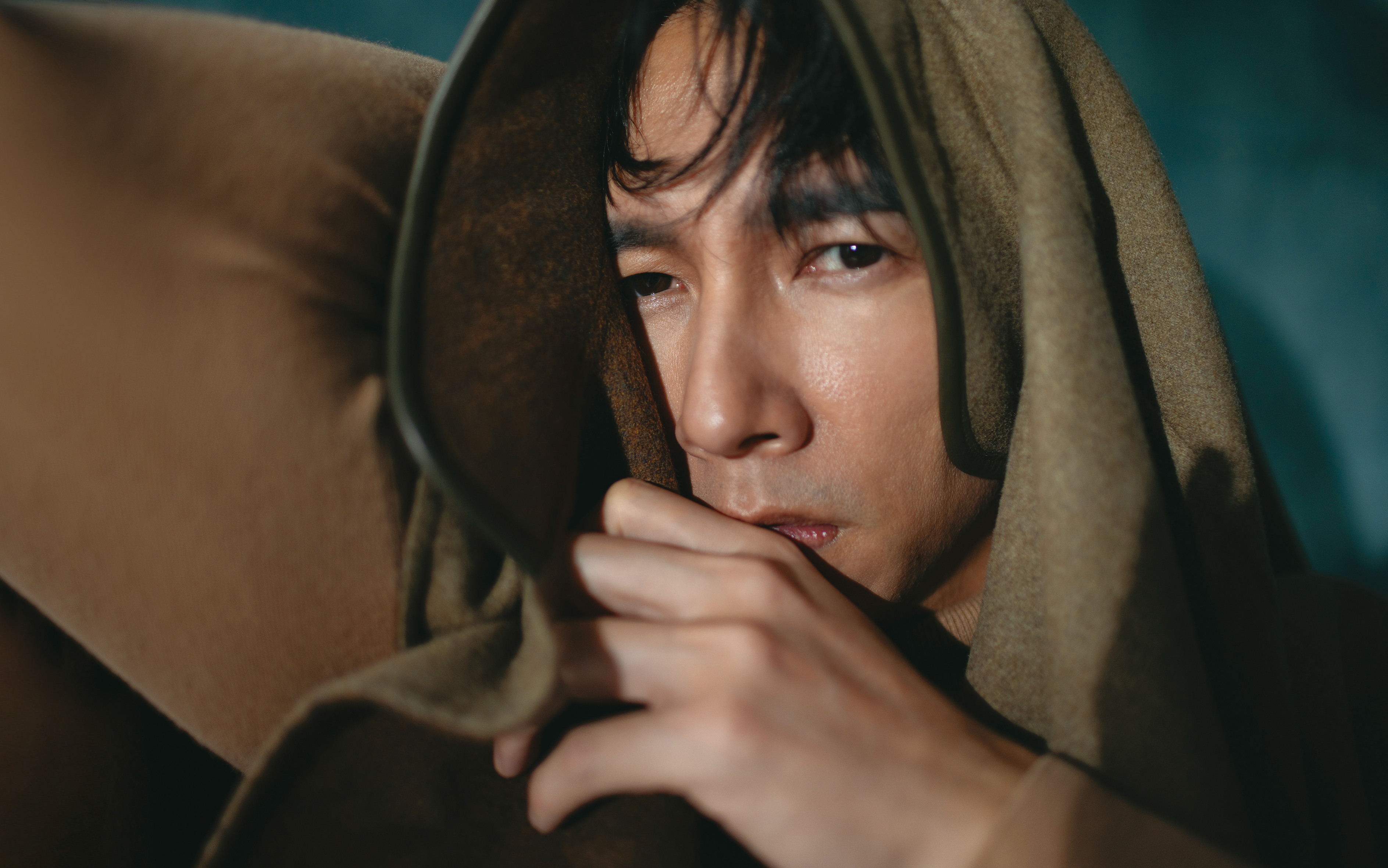 大家熟悉在鏡頭前演出的温昇豪，而他也走到鏡頭後方，嘗試幕後的監製工作。