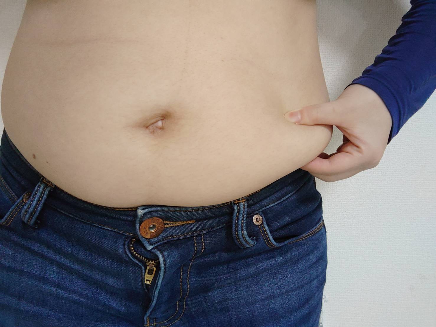 過年大魚大肉後,不少人急著減肥,卻發現情緒變得低落、容易煩躁。(翻攝自photo-ac)