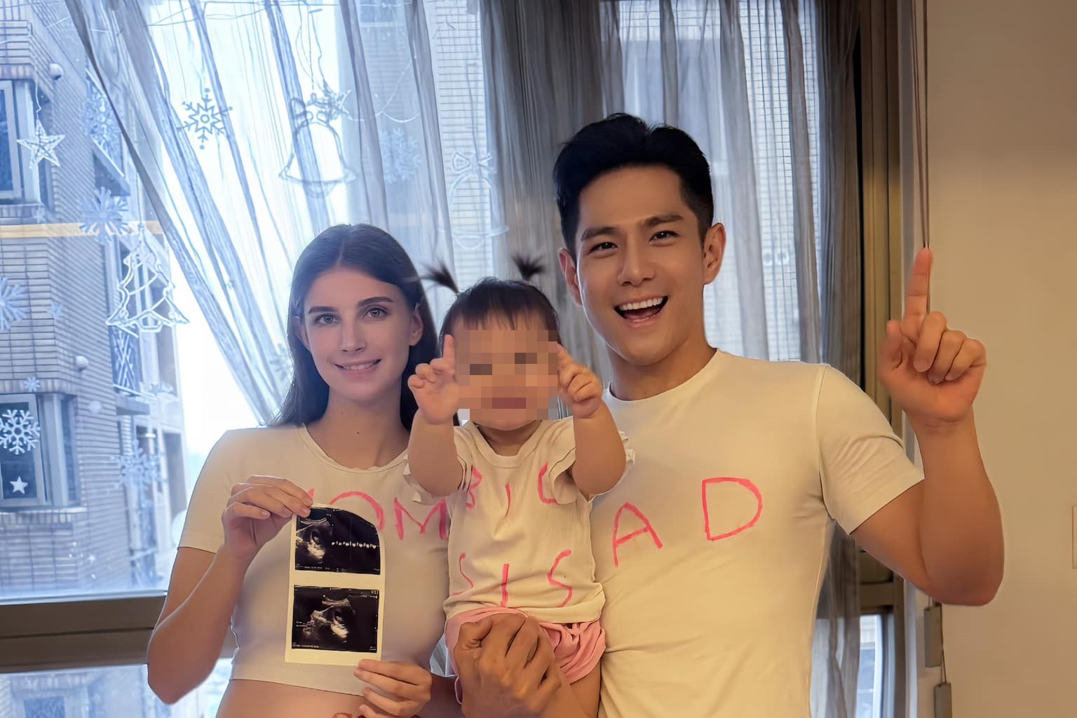 祖雄和佳娜熱愛在社群分享家庭育兒生活。（翻攝自臉書）