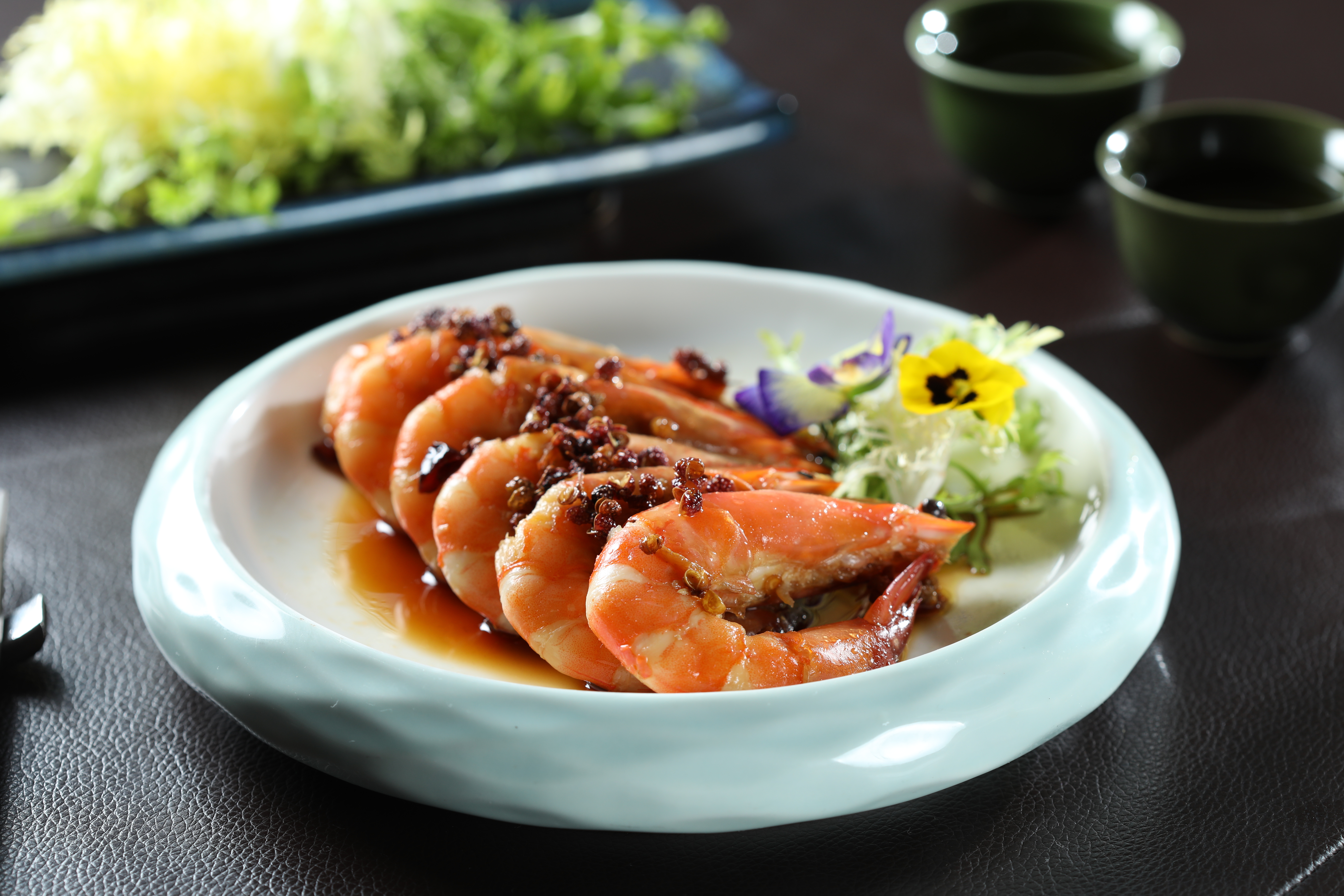 「梅子酒香蝦」是台北夜上海的一道經典涼菜。