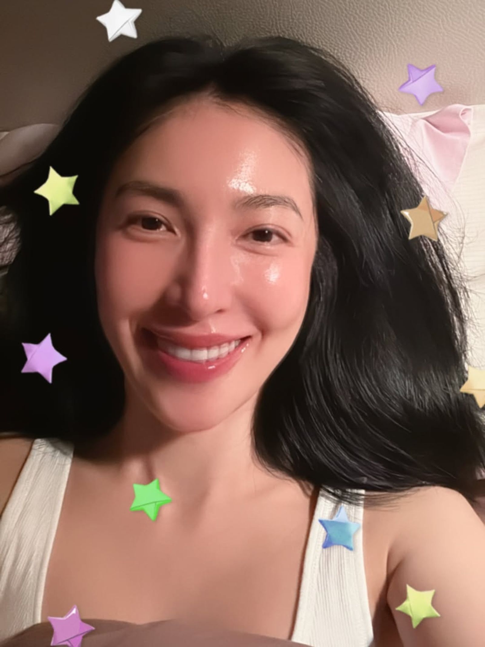 楊謹華皮膚晶瑩剔透,保養得宜。(翻攝楊謹華IG)