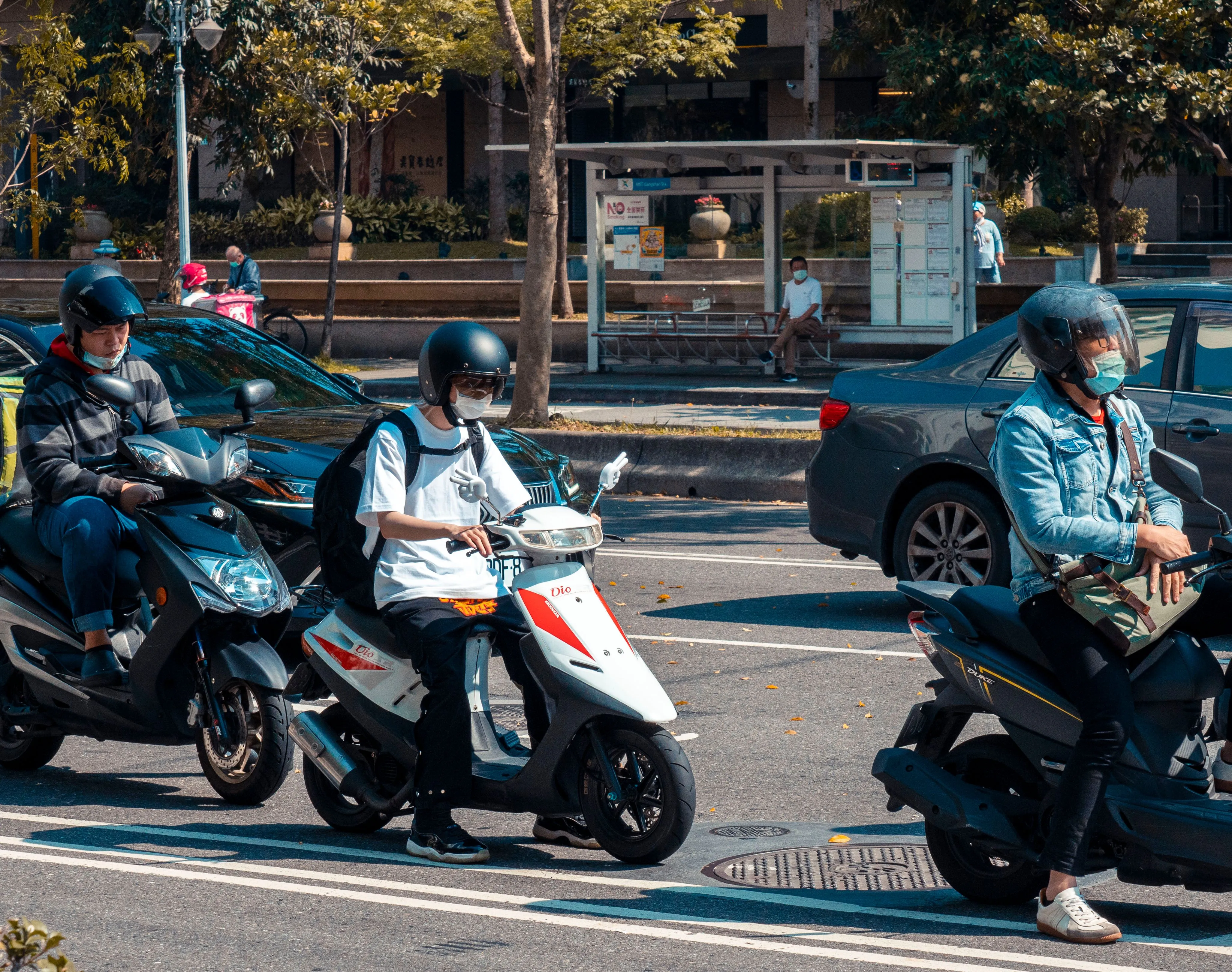 騎車鐵齒未防曬　他手臂長疹光過敏