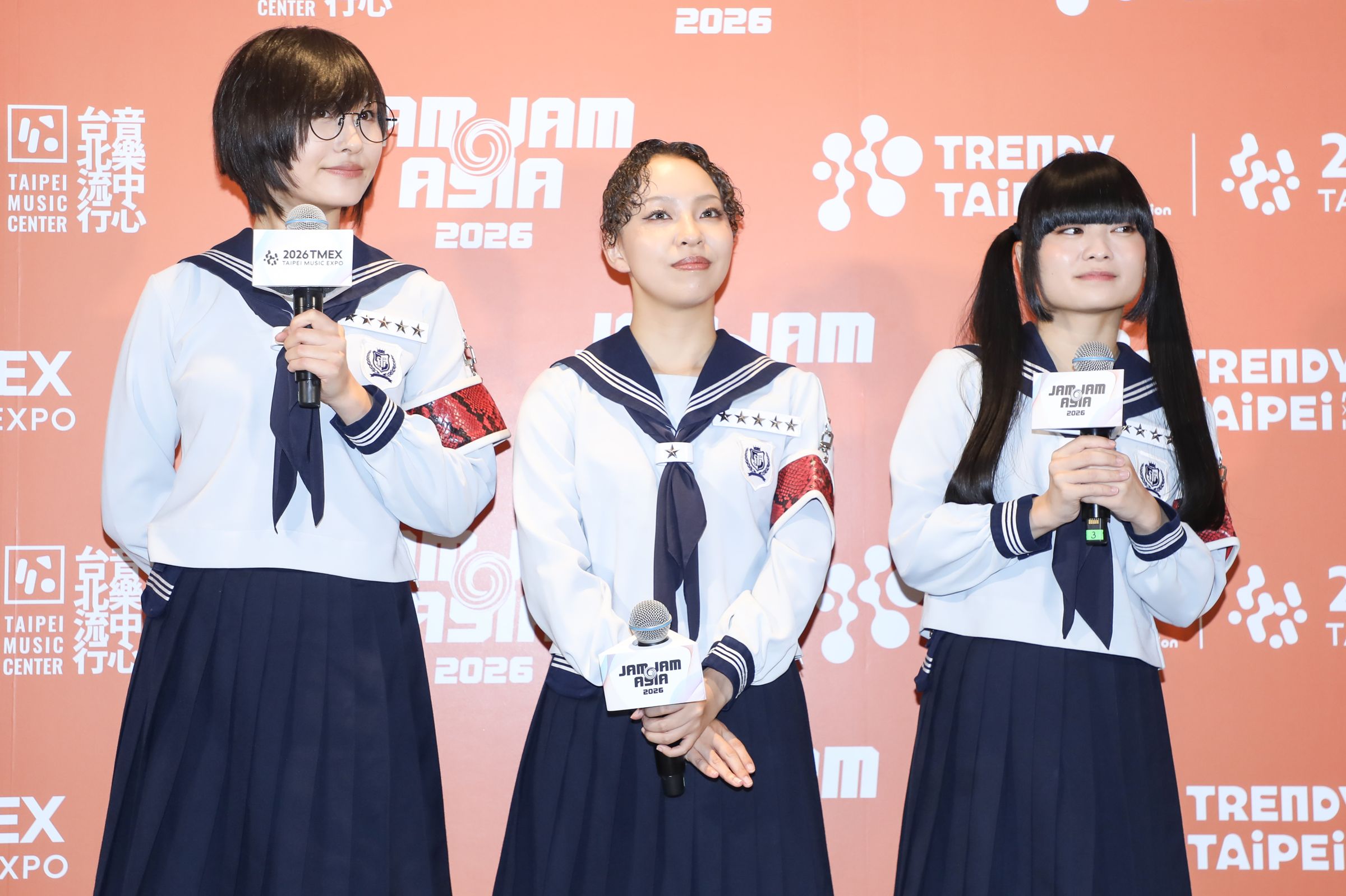 ATARASHII GAKKO!近期特別學會中文「現場見！」，期待再次與台灣樂迷見面。（讀者提供）