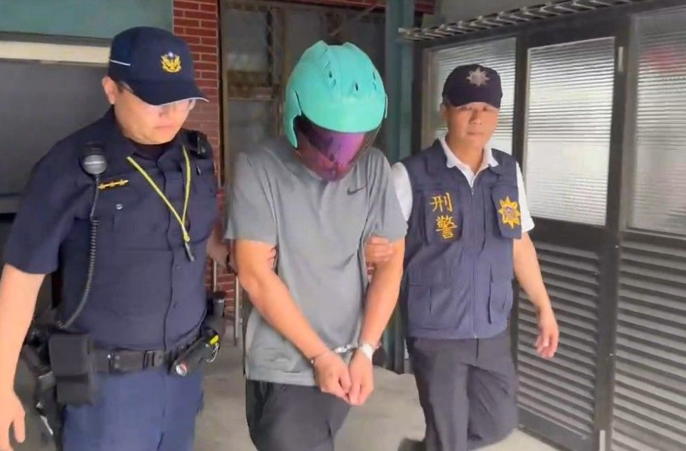 日前逆向衝撞康橋生環島成年禮車隊的肇事駕駛，已被驗出有毒品反應，其也承認事發之前有吸食毒品。（翻攝畫面）