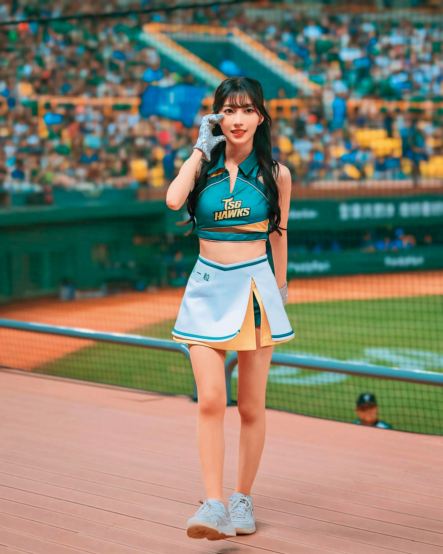 一粒上場應援已成為台鋼啦啦隊焦點,歌迷戲稱為「粒寶樂園」。(翻攝自一粒IG)