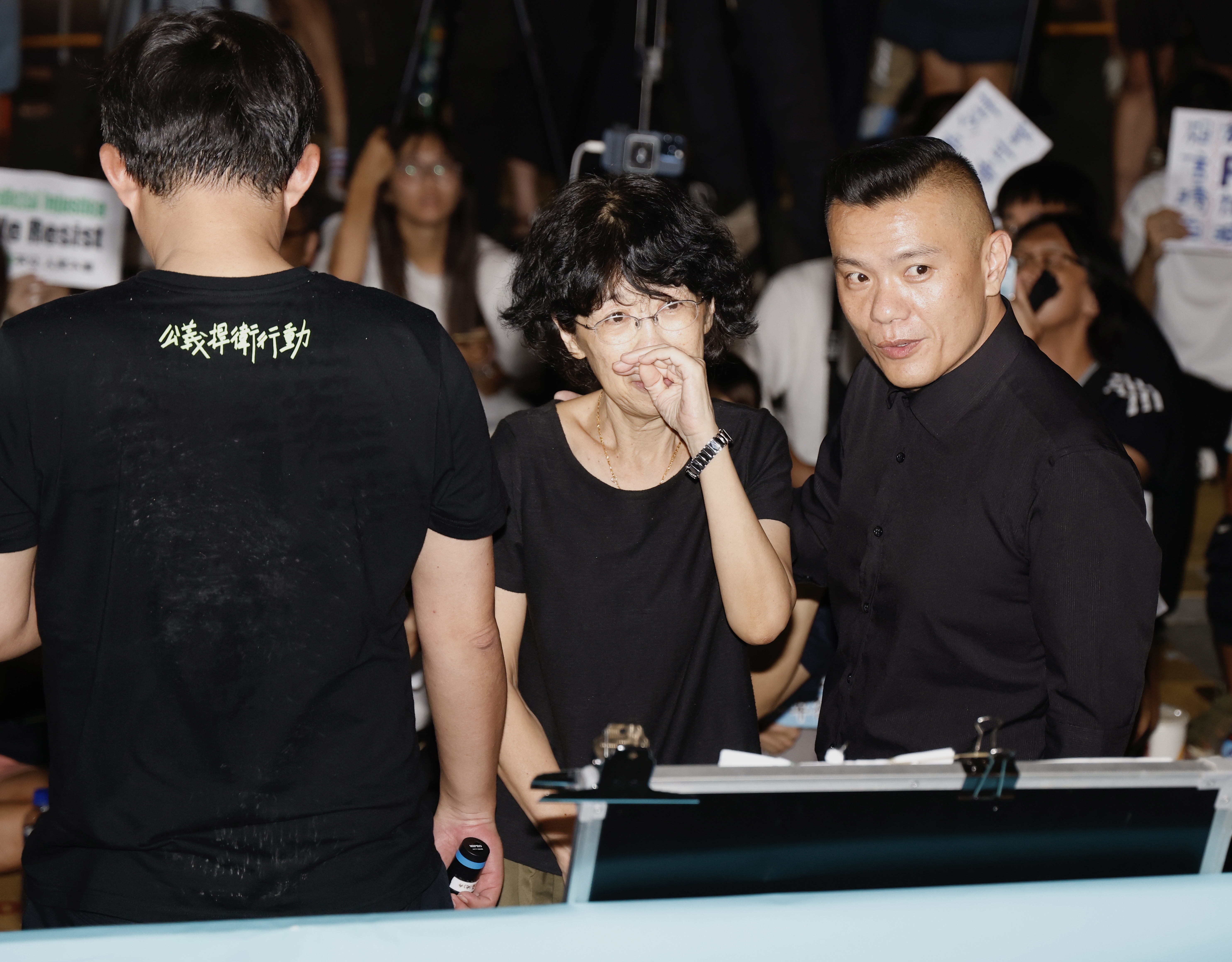 陳佩琪(中)可以獨立替柯文哲抗告。(本刊資料照)