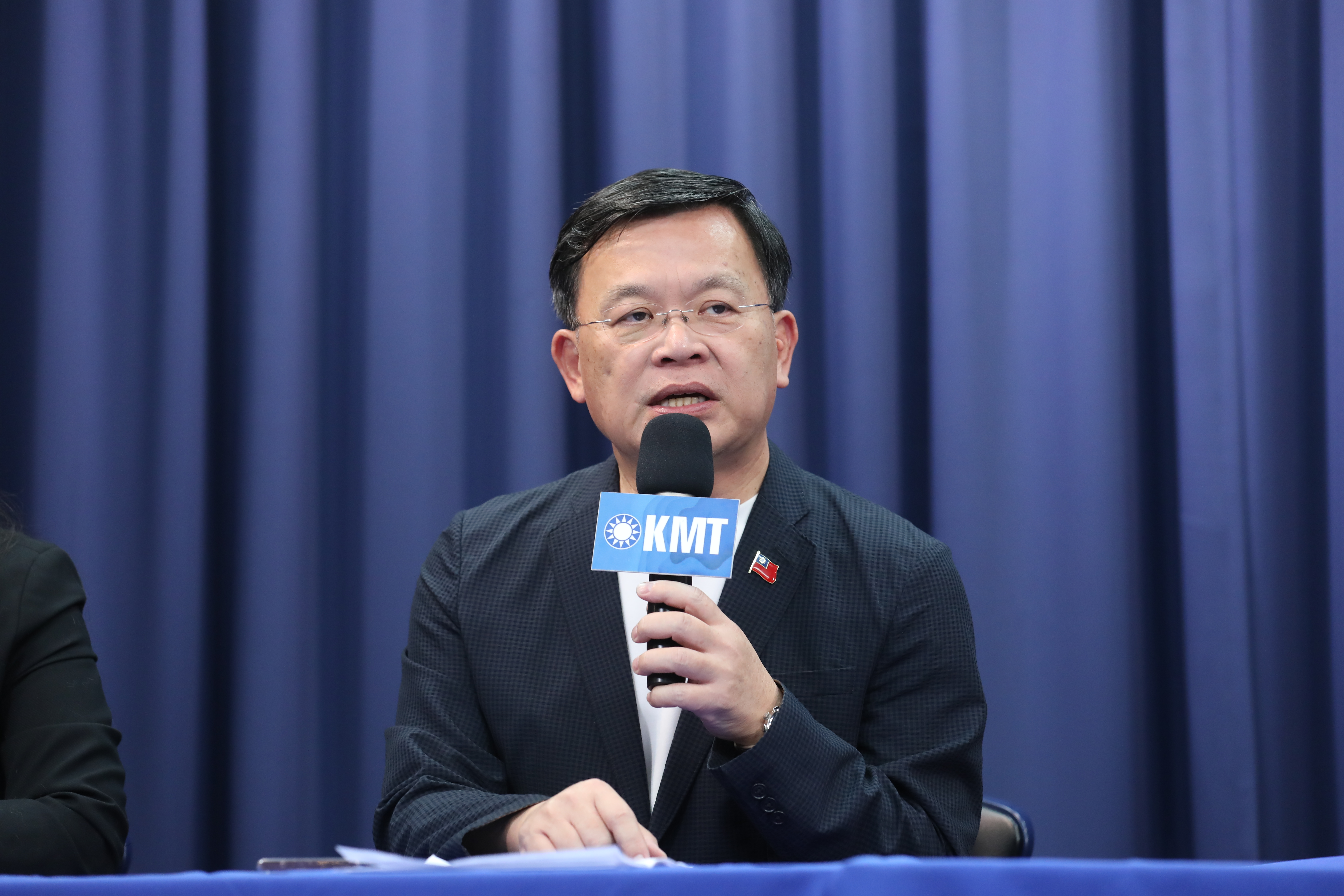 儘管今晚藍白會談不歡而散，國民黨會後仍向柯文哲溫情喊話。