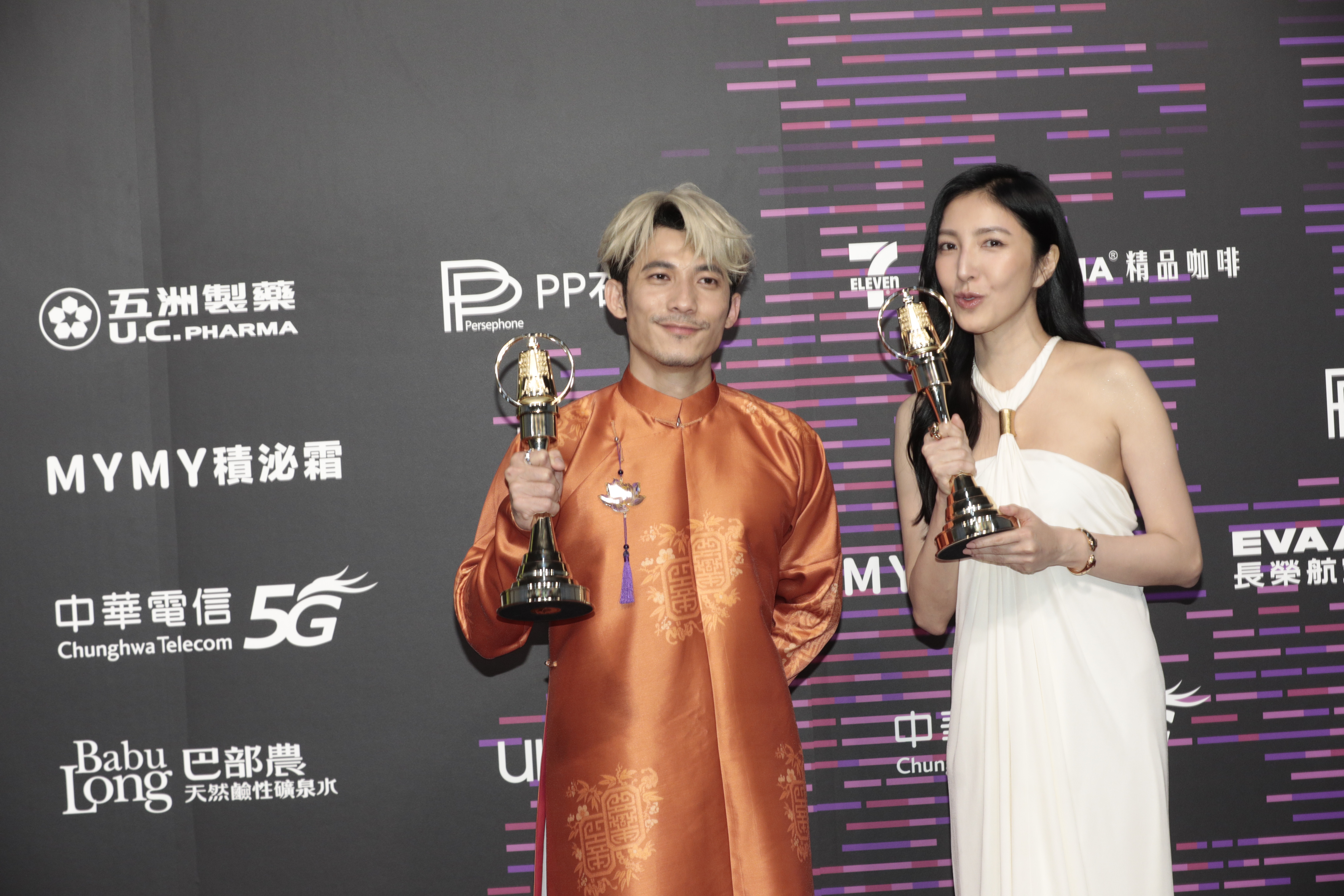 楊謹華、越南演員連炳發是本屆影帝影后。