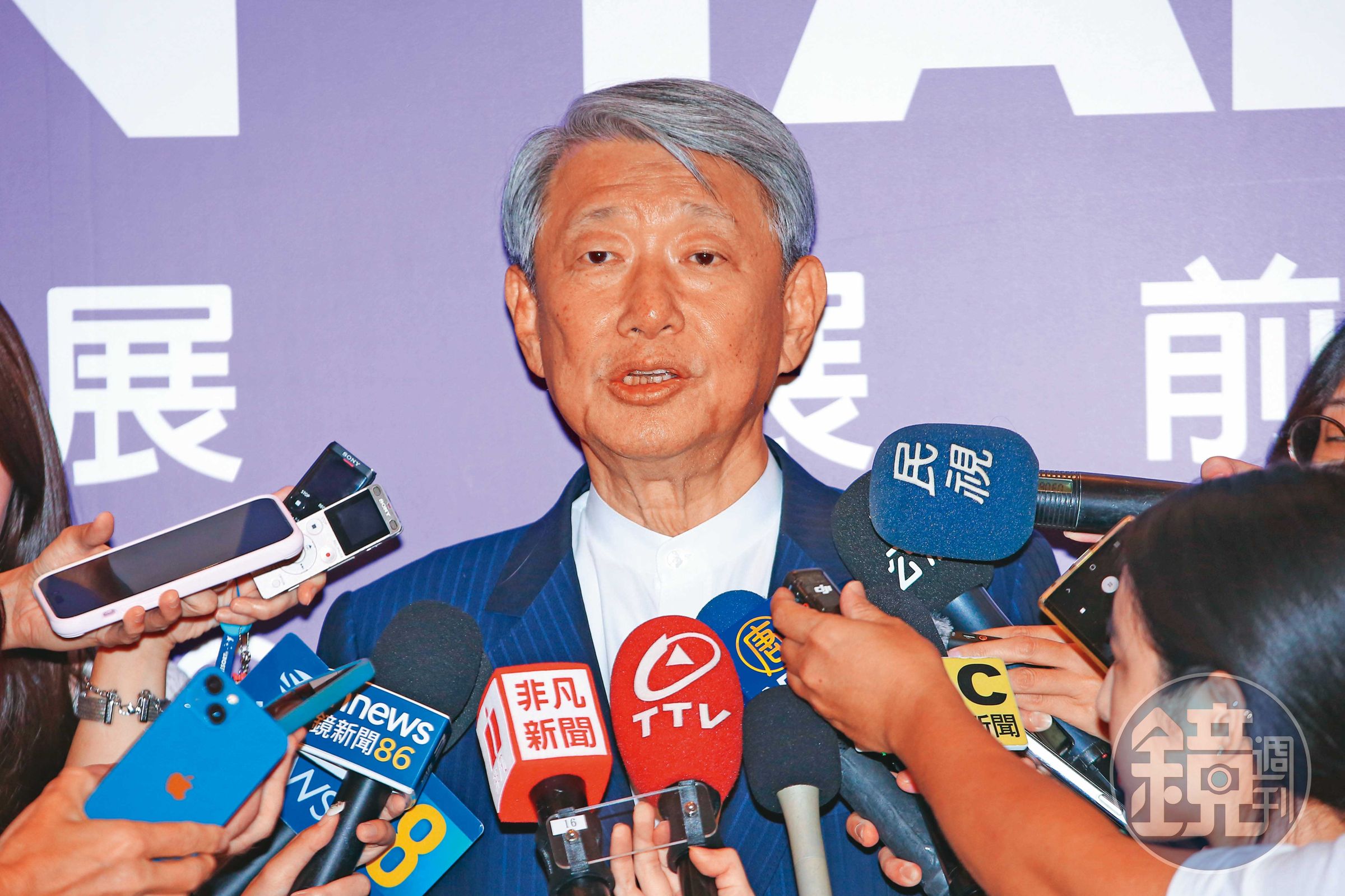 經濟部長郭智輝的海外種電論,凸顯出核能廠走向退役後的缺電壓力亟待解決。