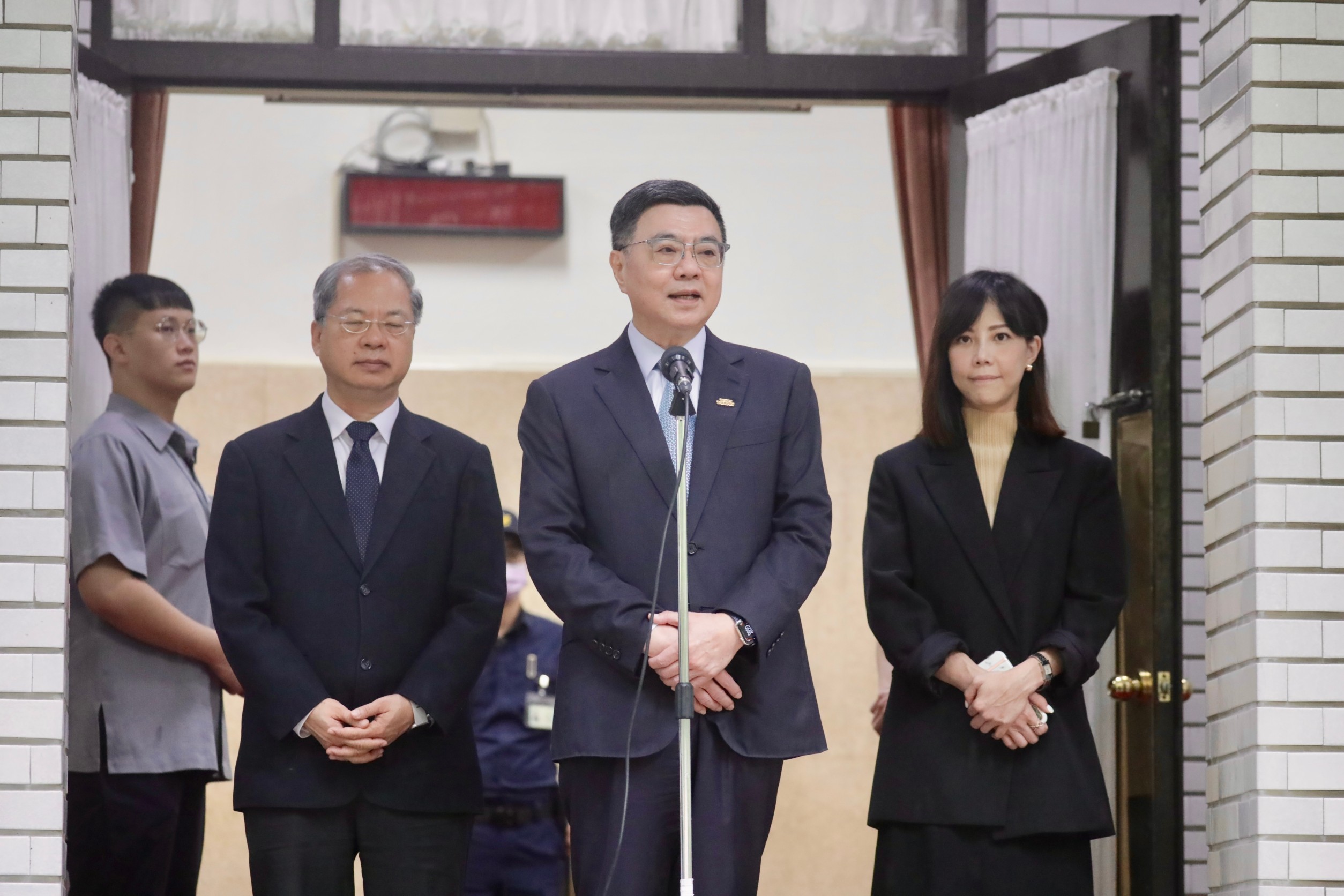 行政院發言人李慧芝表示，卓揆對於鈔票改版紀念一事也非常支持與肯定，待意見蒐集完後將做出裁示。（本刊資料照）