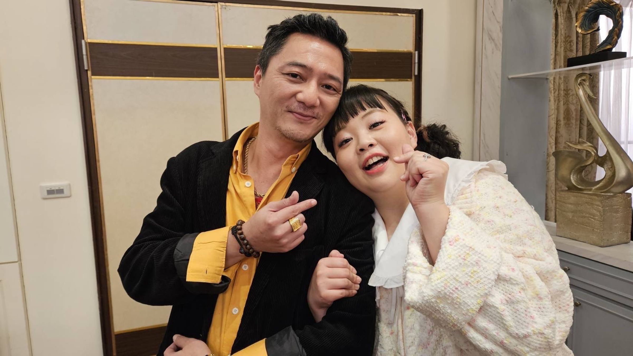 宮美樂《愛的榮耀》飾演藍葦華女兒,兩人對戲深受觀眾喜愛。(民視提供)
