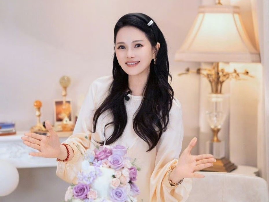 伊能靜最近在社群招認自己發胖，也分享自己的減肥法。（翻攝自微博）