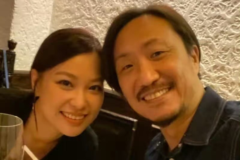 鄭中基與現任老婆余思敏（左）傳離婚。（翻攝自微博）