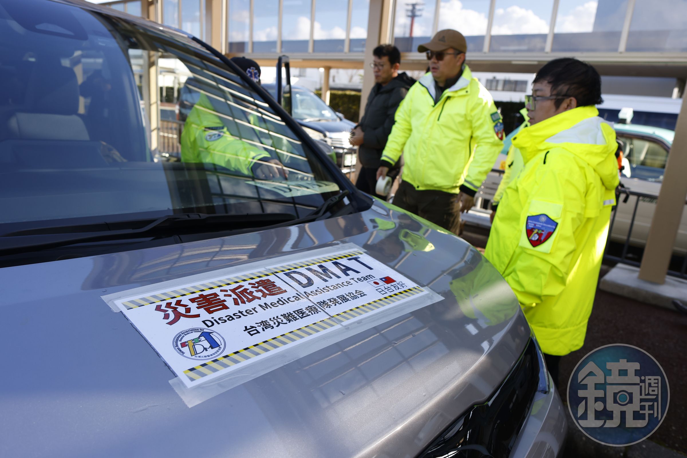 台災協會車上貼有「台日友好」貼紙。