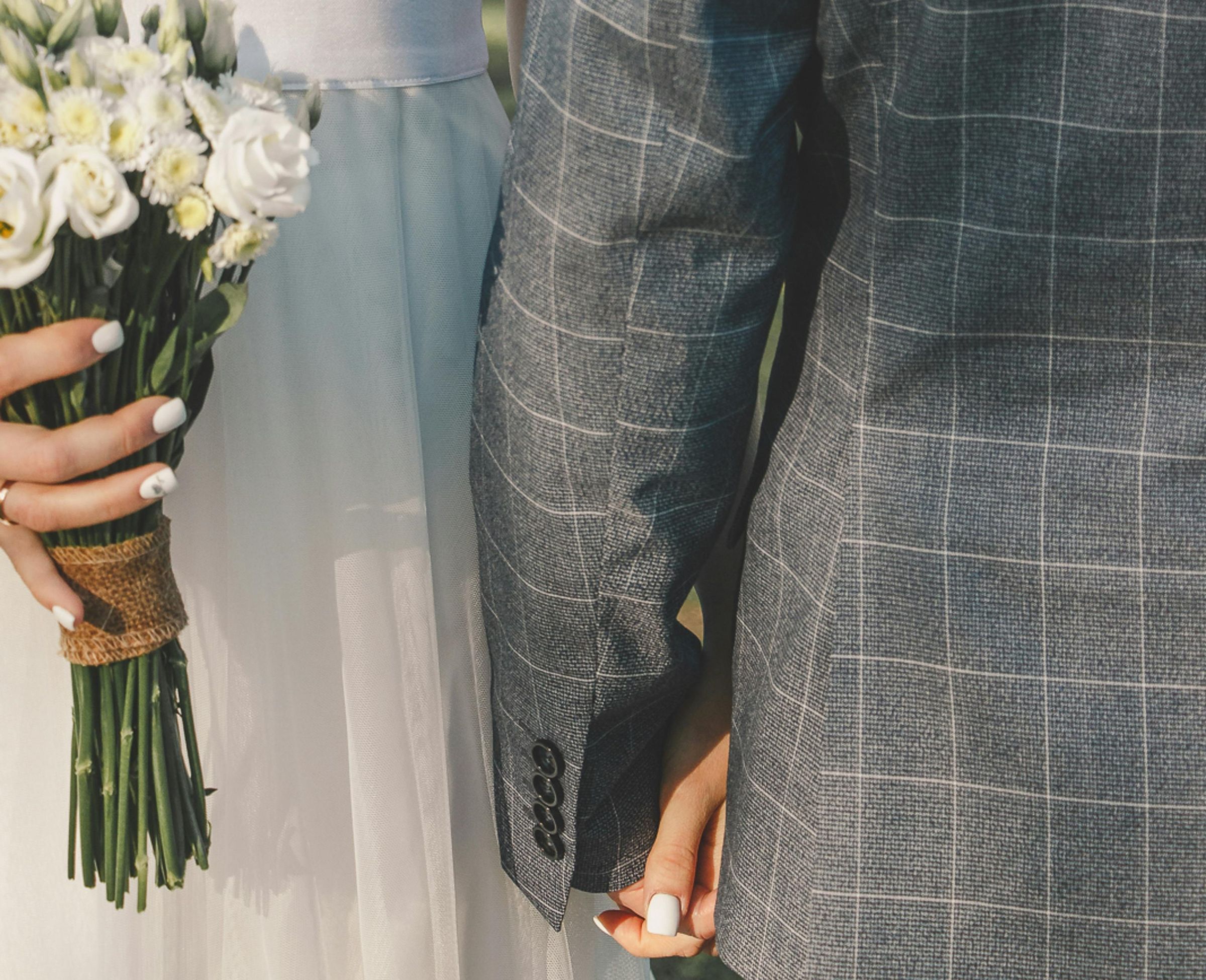 一名網友與未婚夫在一起5年,原本準備步入婚禮,卻在婚禮籌備中,發現未婚夫與婚祕出軌。(示意圖,pexels)